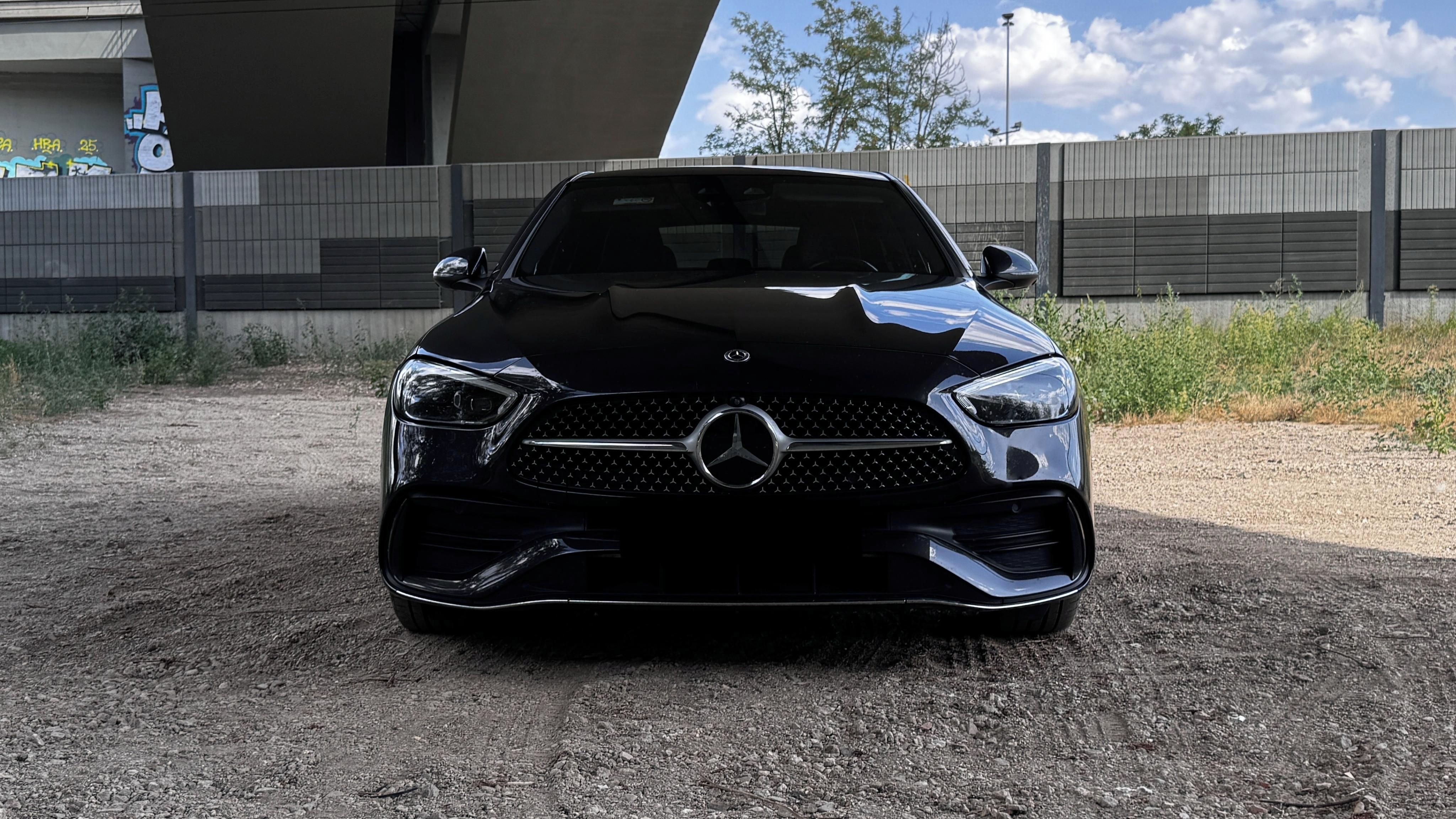 Mercedes-Benz Třídy C, C220d, AMG, ZÁRUKA, TOP VÝBAVA - fotka 2
