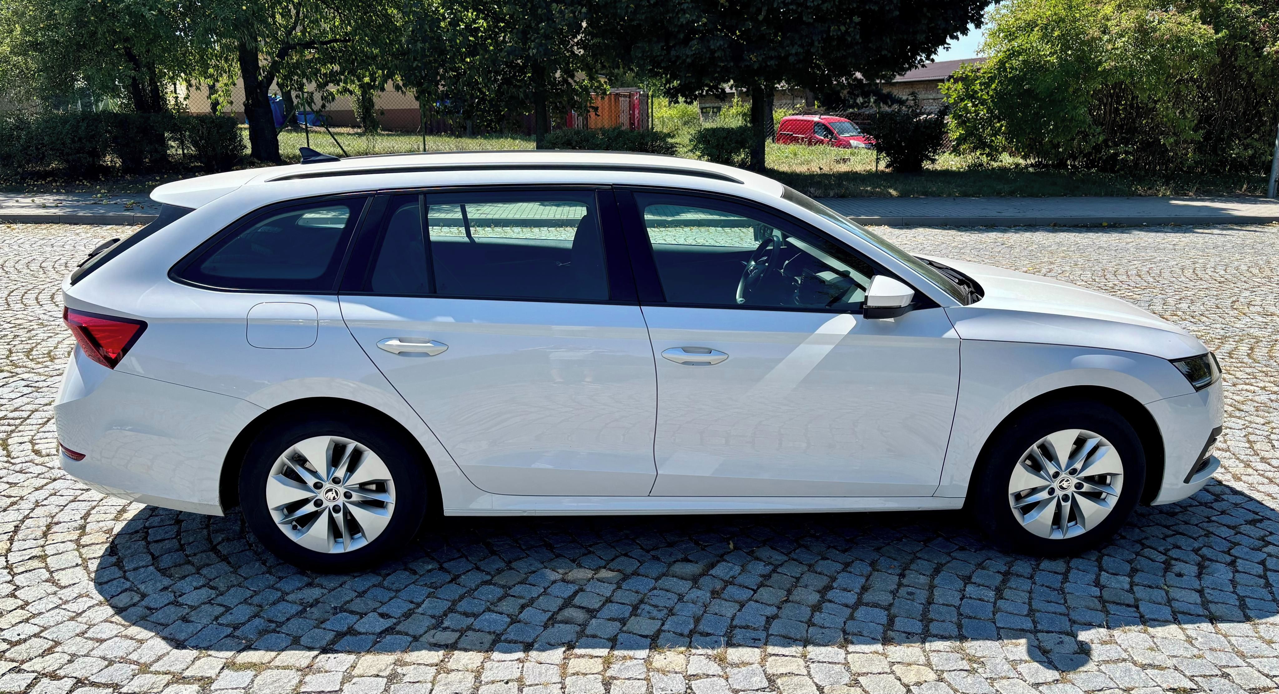 Škoda Octavia, 2.0 TDi 85 kW Ambition, 1. maj - fotka 5