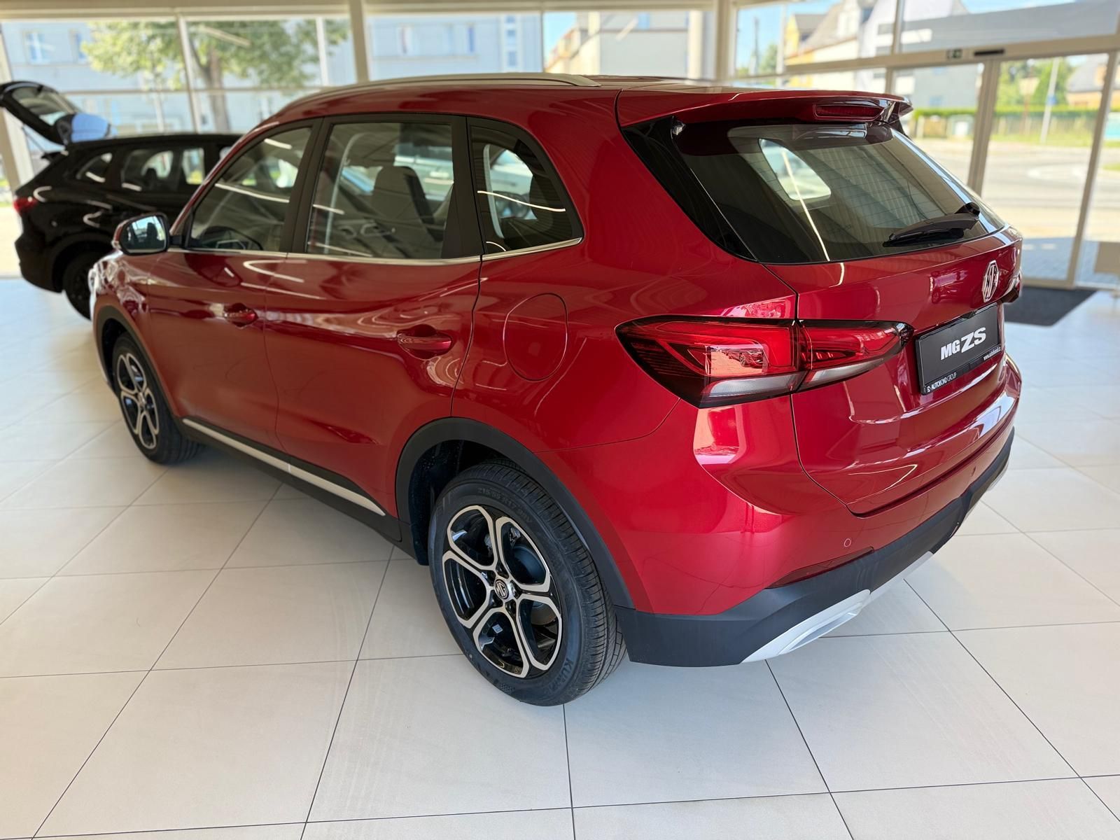MG ZS, EMOTION Hybrid+ 145kW 4AT - fotka 3