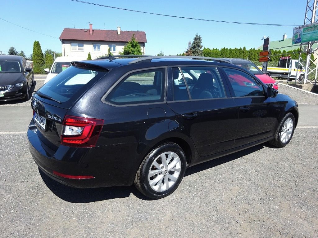 Škoda Octavia, COMBI III FC Amb.Plus - 1.Maj. - fotka 5