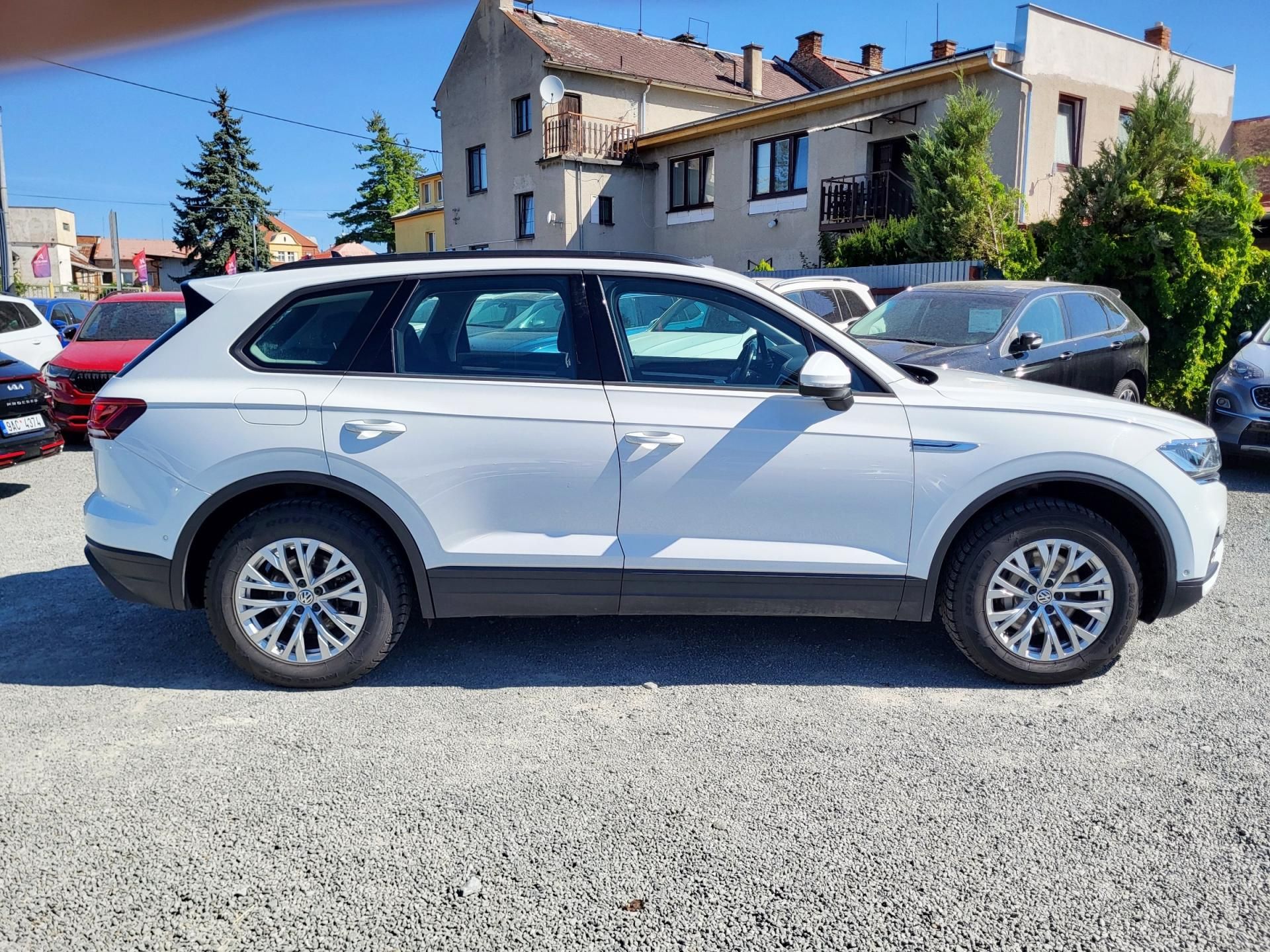 Volkswagen Touareg, 3.0 V6 TDi DSG 4MOTION - fotka 5
