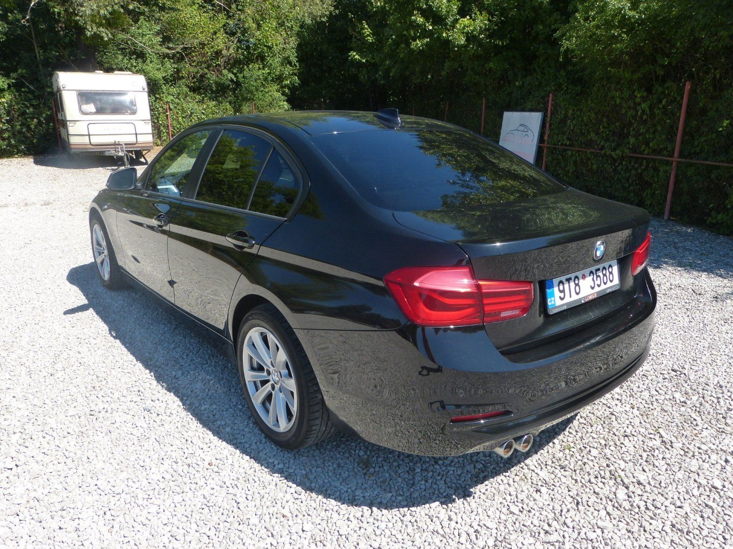 BMW Řada 3, 320 D - fotka 4
