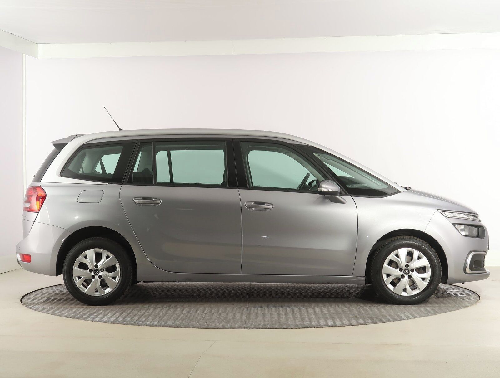 Citroën Grand C4 SpaceTourer, 1.5 HDi, 7 míst, Serv.kniha - fotka 6