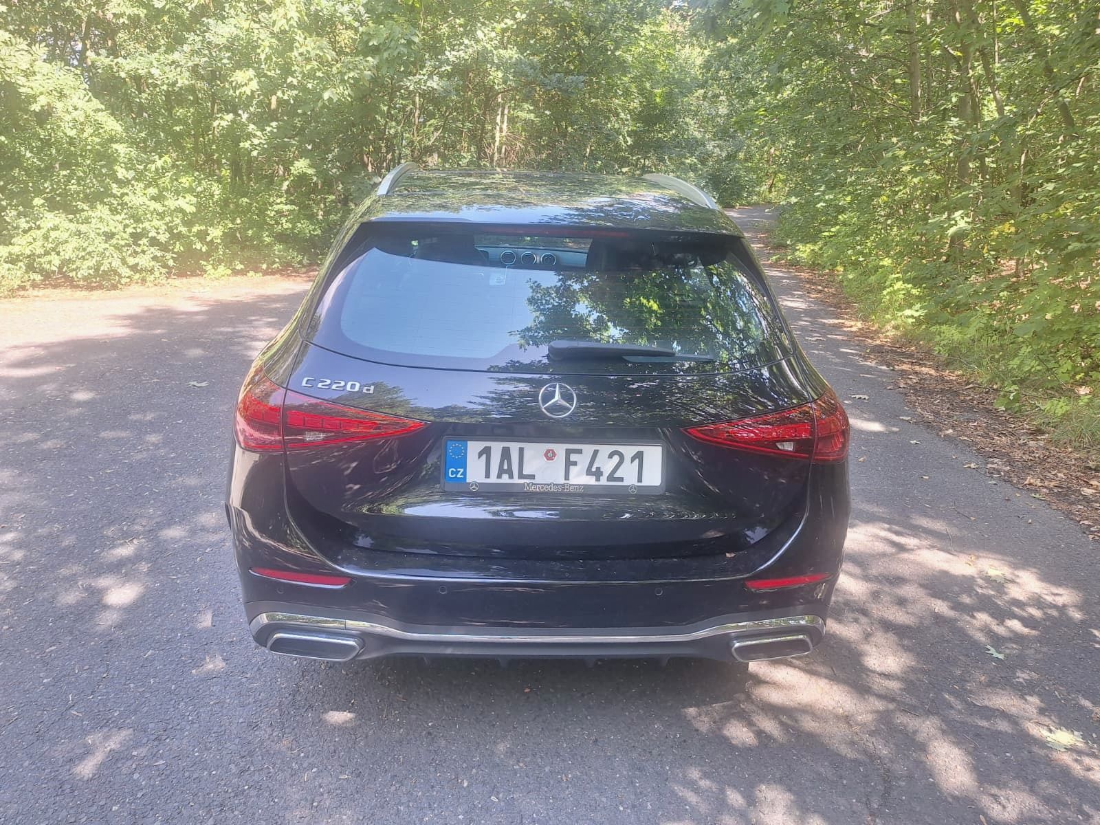 Mercedes-Benz Třídy C, C220d, AMG, záruka - fotka 6