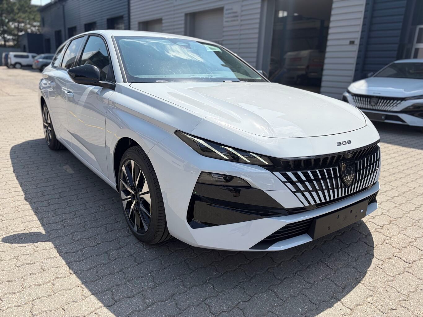 Peugeot 308, SW ALLURE BlueHDi 130 EAT8 - 2 - fotka 4