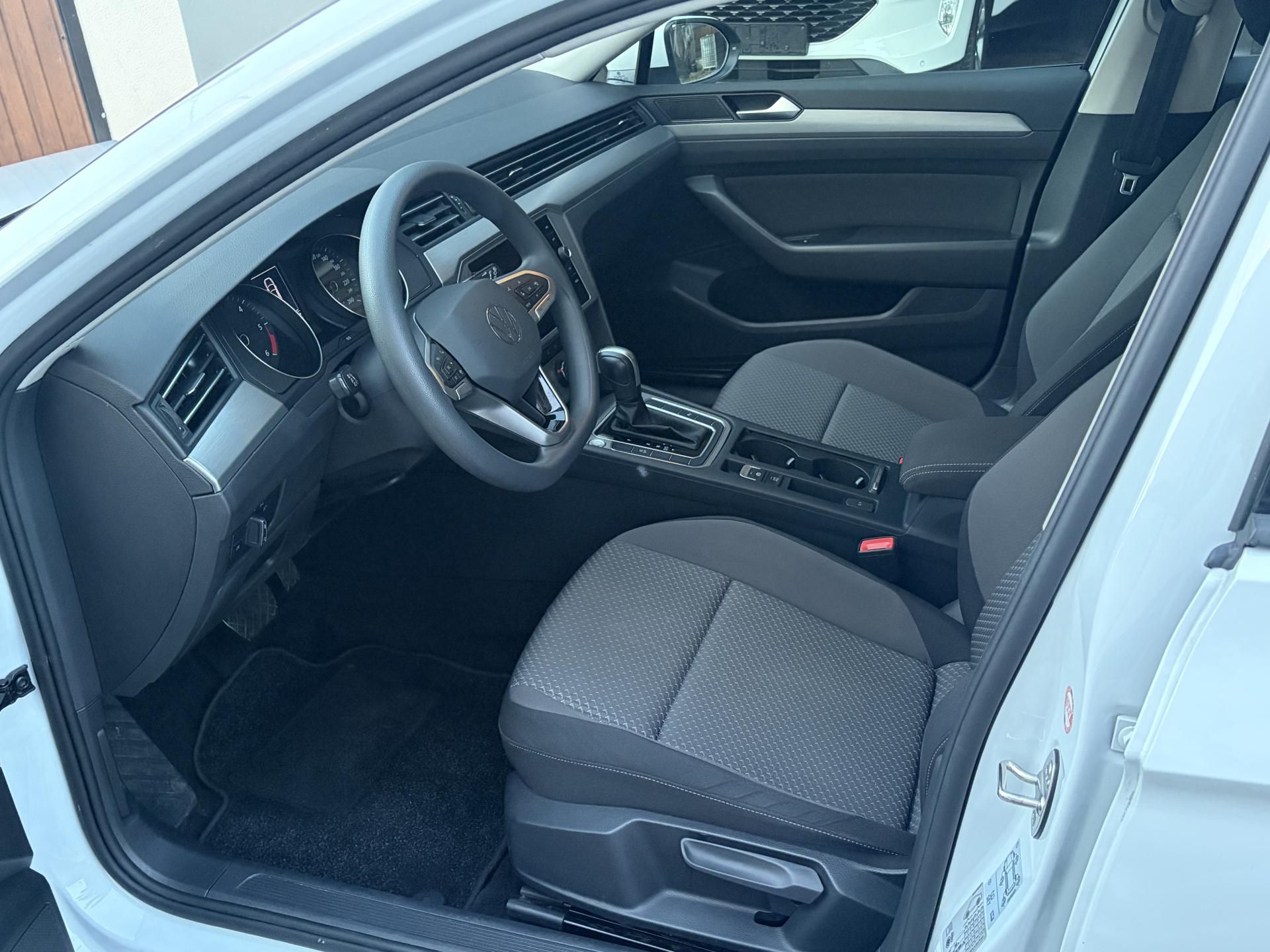Volkswagen Passat Variant, 2.0 Tdi 122 hp - fotka 6