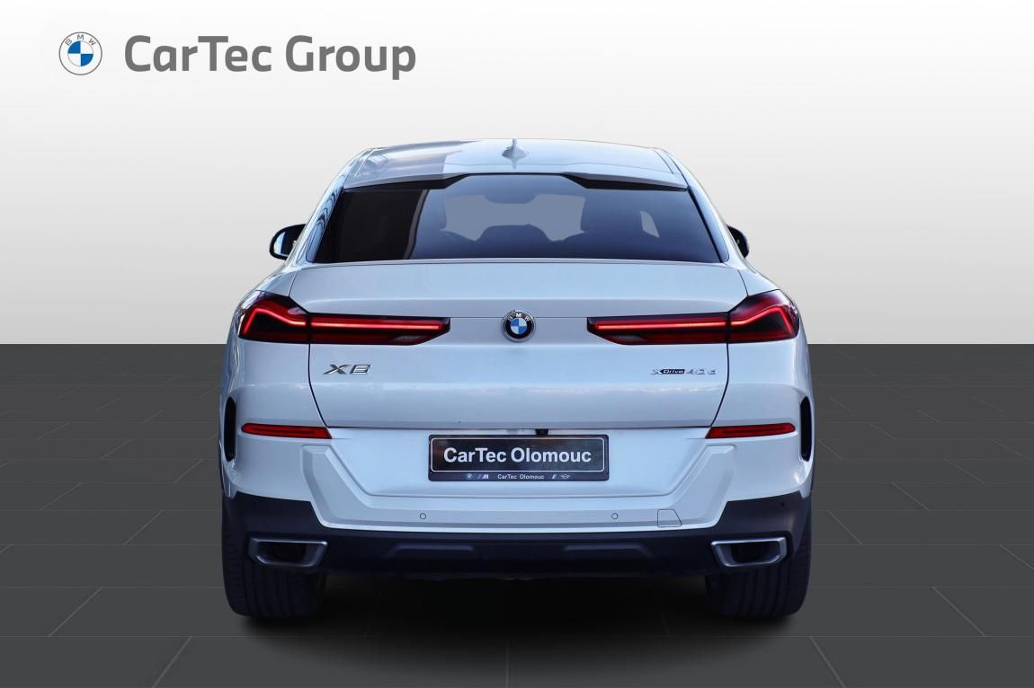 BMW X6, xDrive40d - fotka 4
