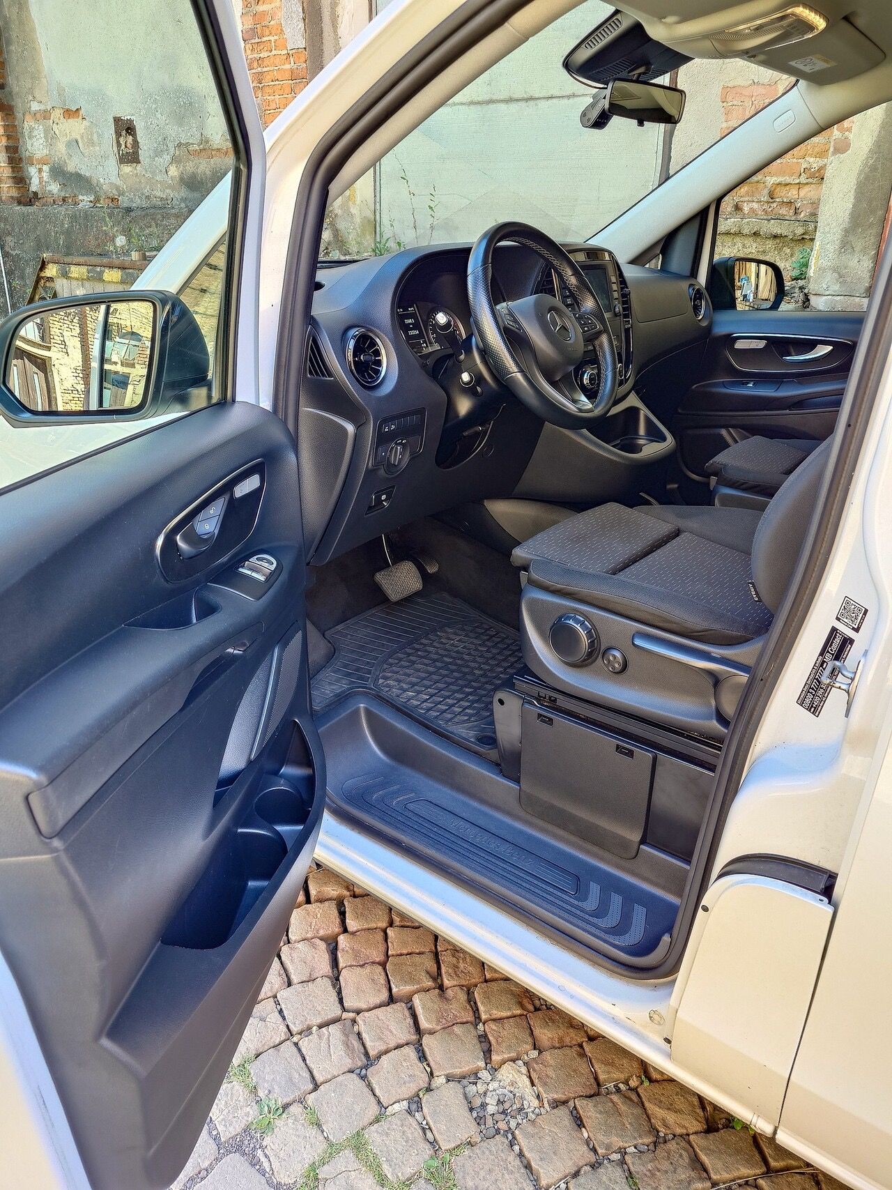 Mercedes-Benz Vito, 119 CDI Tourer SELECT Long 4MA - fotka 4