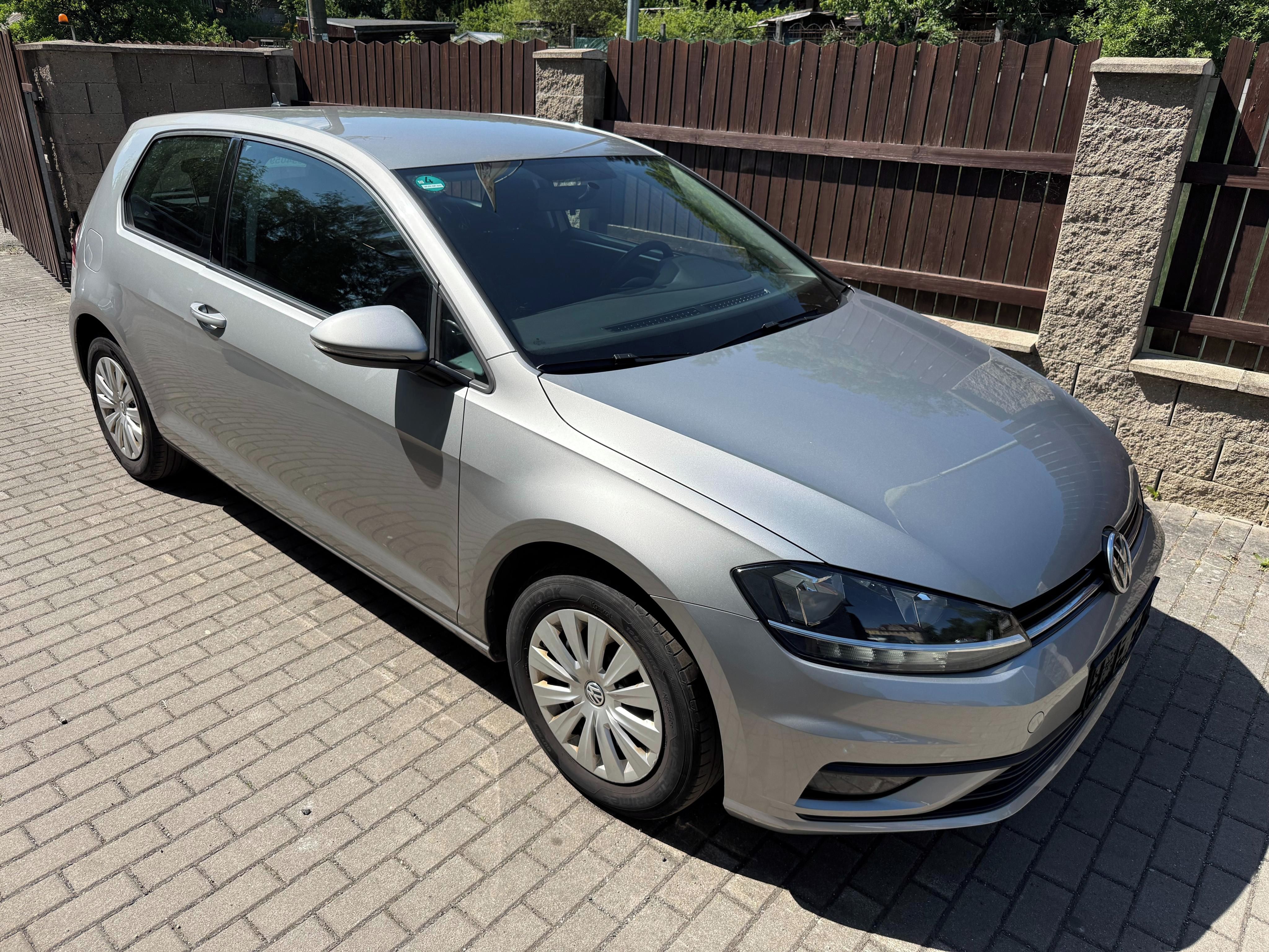 Volkswagen Golf, 1.0 TSI, nová STK, servis VW - fotka 3