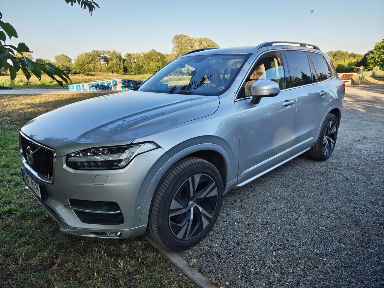 Volvo XC90, B&W / AWD / Mom-Insc / 7mis - fotka 2