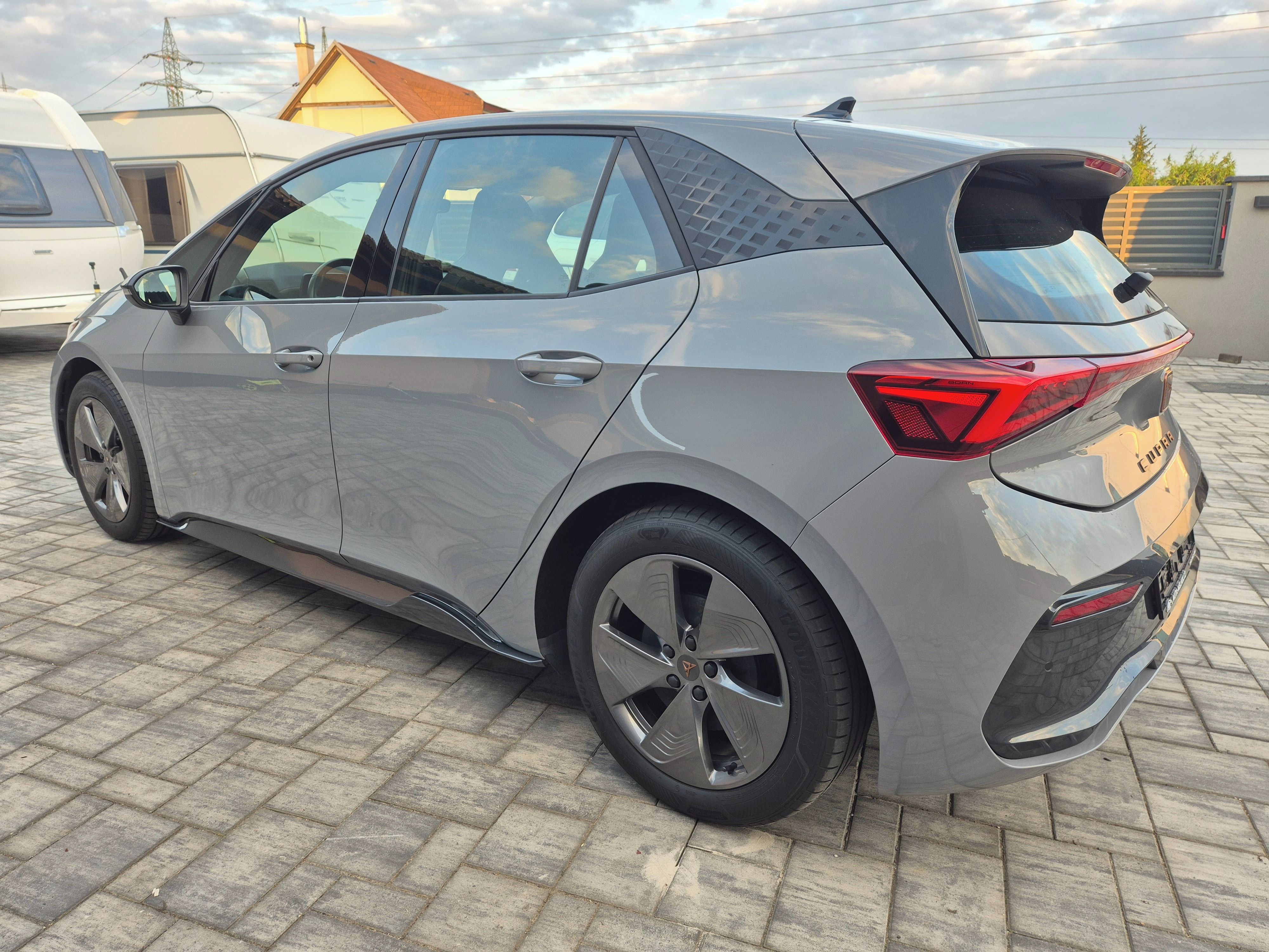 Cupra Born, 150kw 58/62kwh 2024 SOH 96.3% - fotka 5