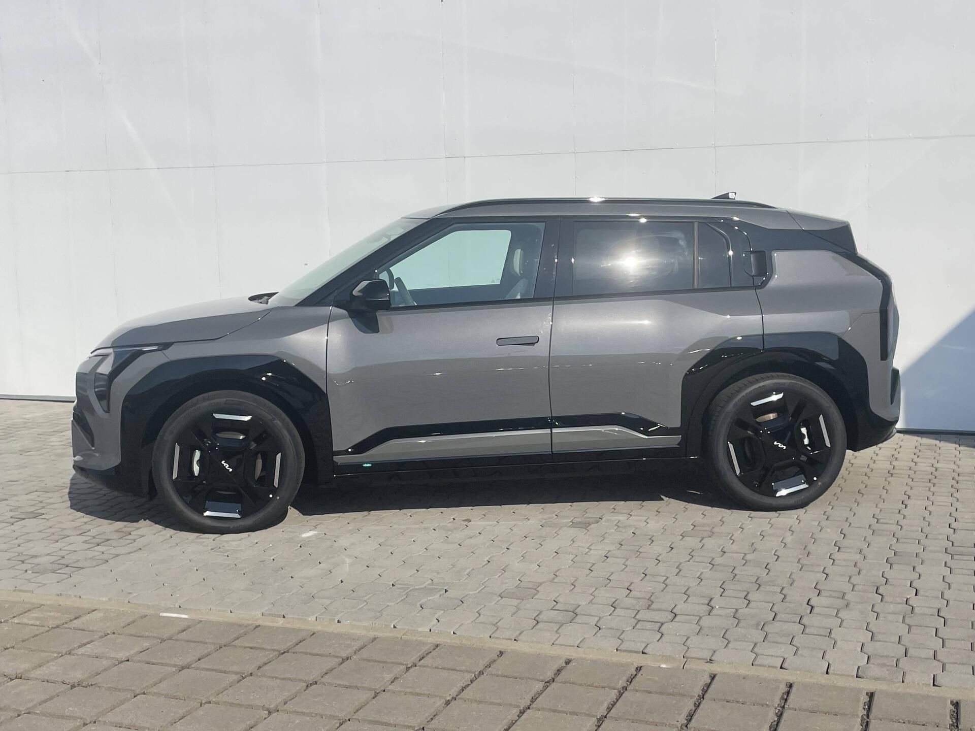 Kia EV3, GT-LINE  81,4 KWH - fotka 3