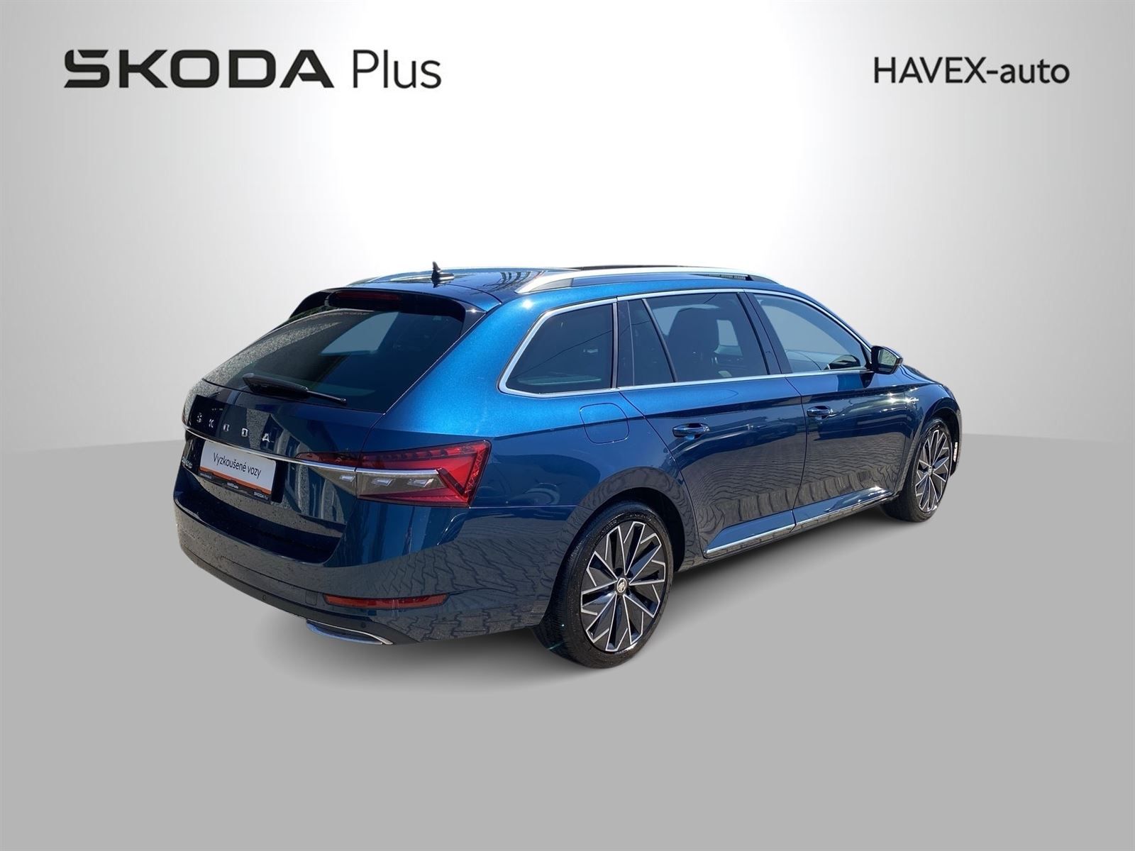 Škoda Superb, Combi 2.0 TDI DSG L&K - fotka 2