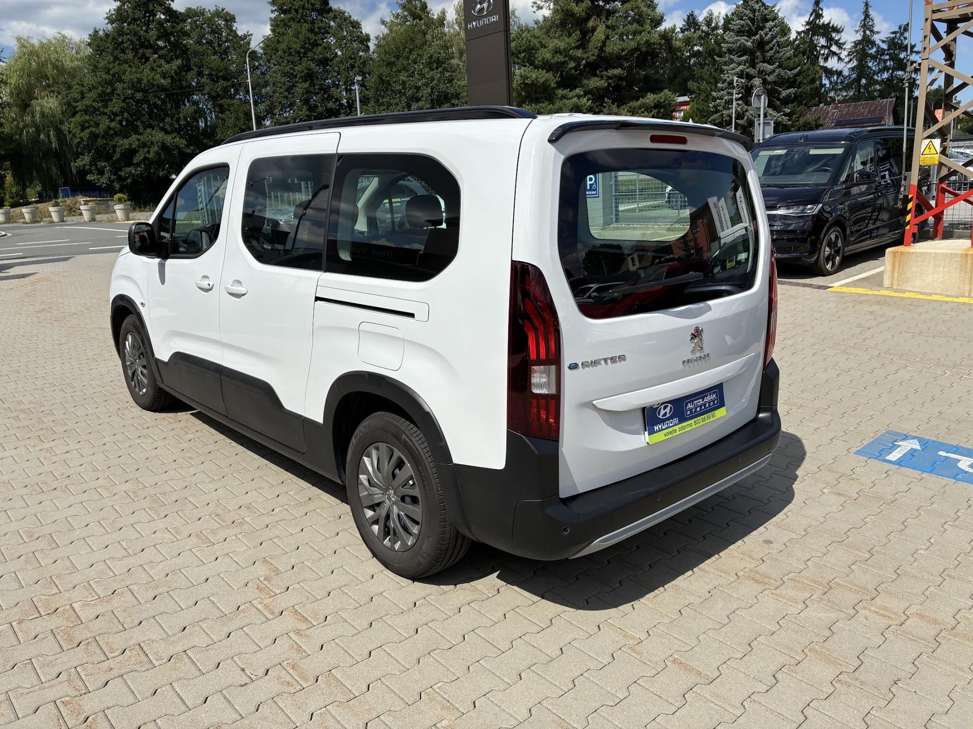 Peugeot Rifter, EV,e-GT 50 kWh-100KW, 22 000KM - fotka 5