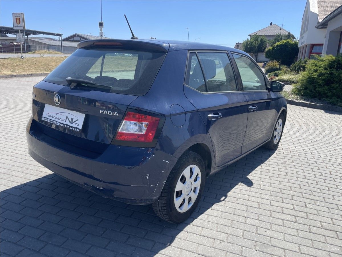 Škoda Fabia, 1,0 MPi 44kw Klima Euro6, bez - fotka 4