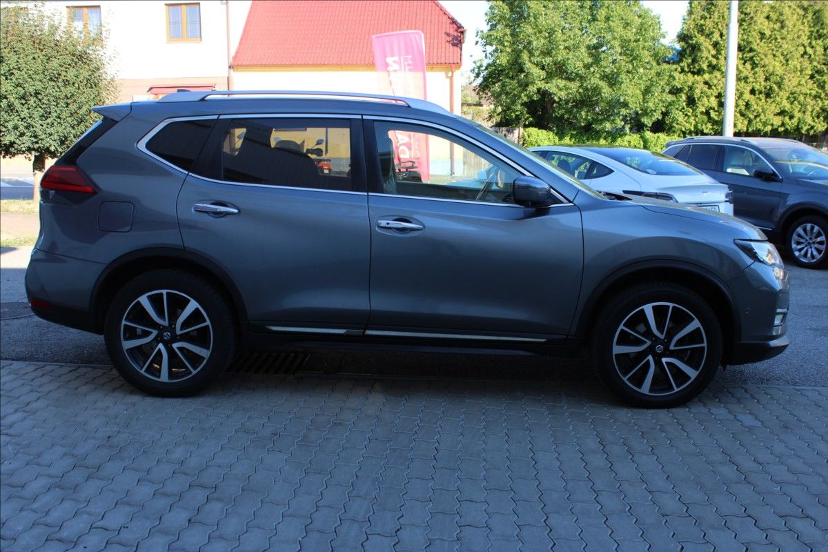 Nissan X-Trail, 2,0 dCI 4x4 7 míst - fotka 3