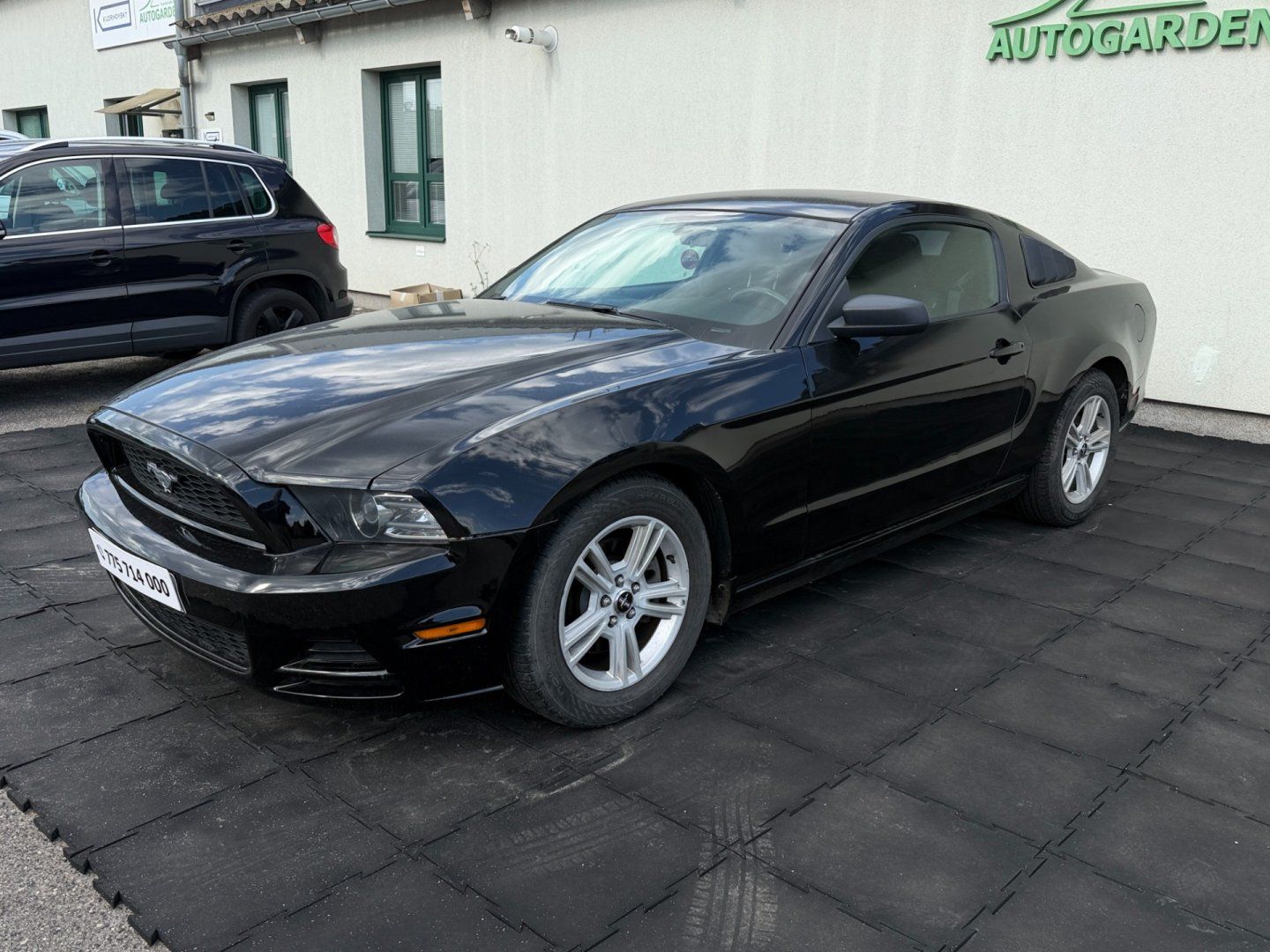 Ford Mustang, 3.7 V6 AUT - fotka 3