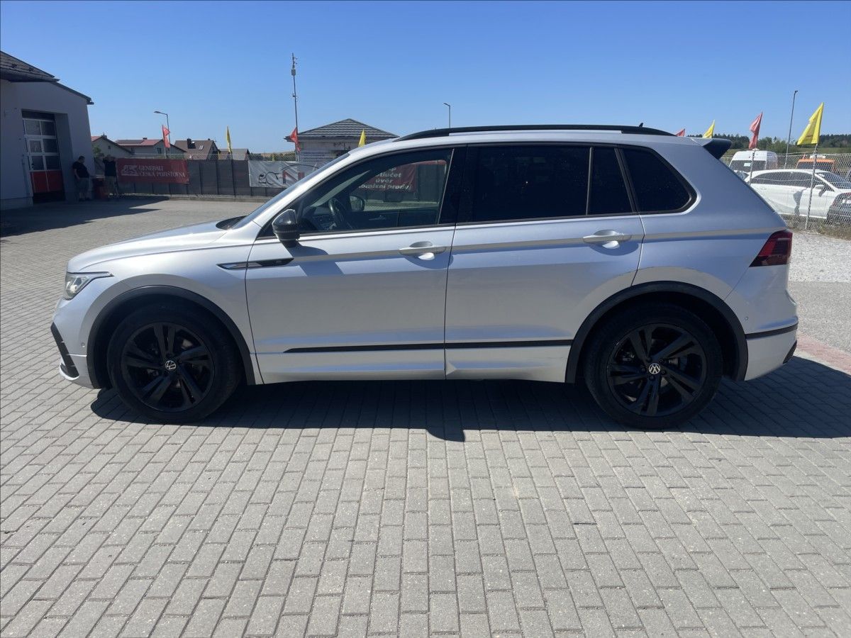 Volkswagen Tiguan, 2,0 TDi 110kw DSG R-Line LED R - fotka 2