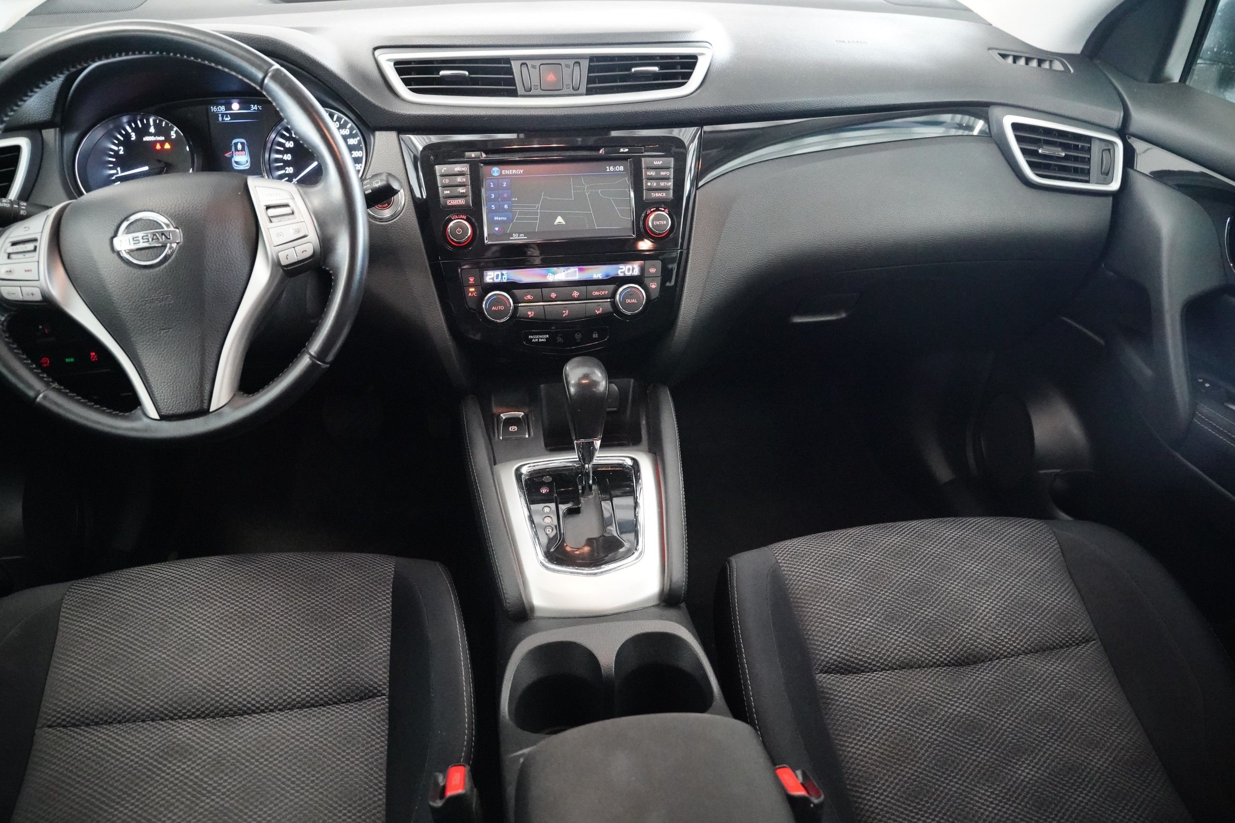 Nissan Qashqai, 1.2 i 85 kW N-Connecta - fotka 5