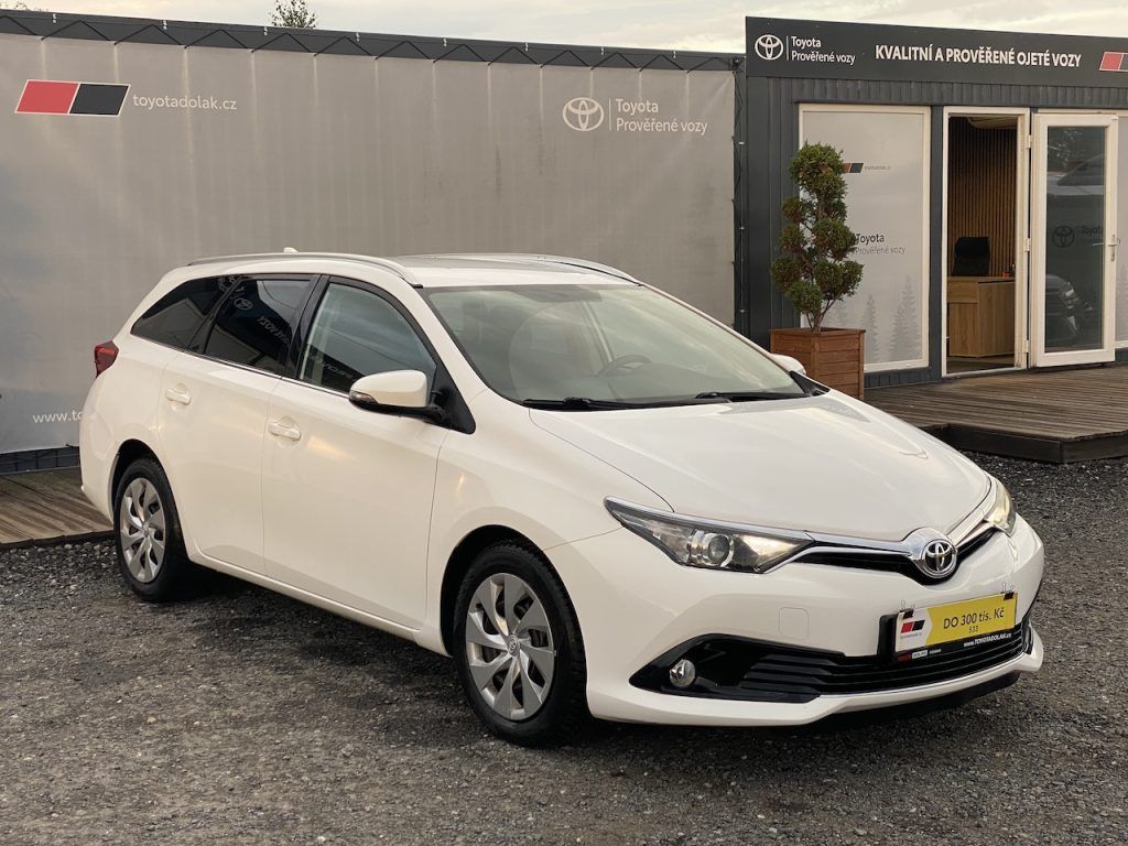 Toyota Auris, 1.4D, ČR, Active, manual
