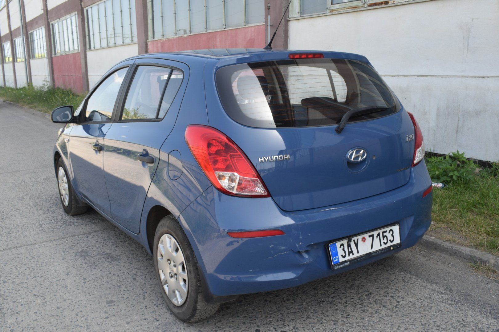 Hyundai i20, SERVISKA,KLIMA - fotka 4