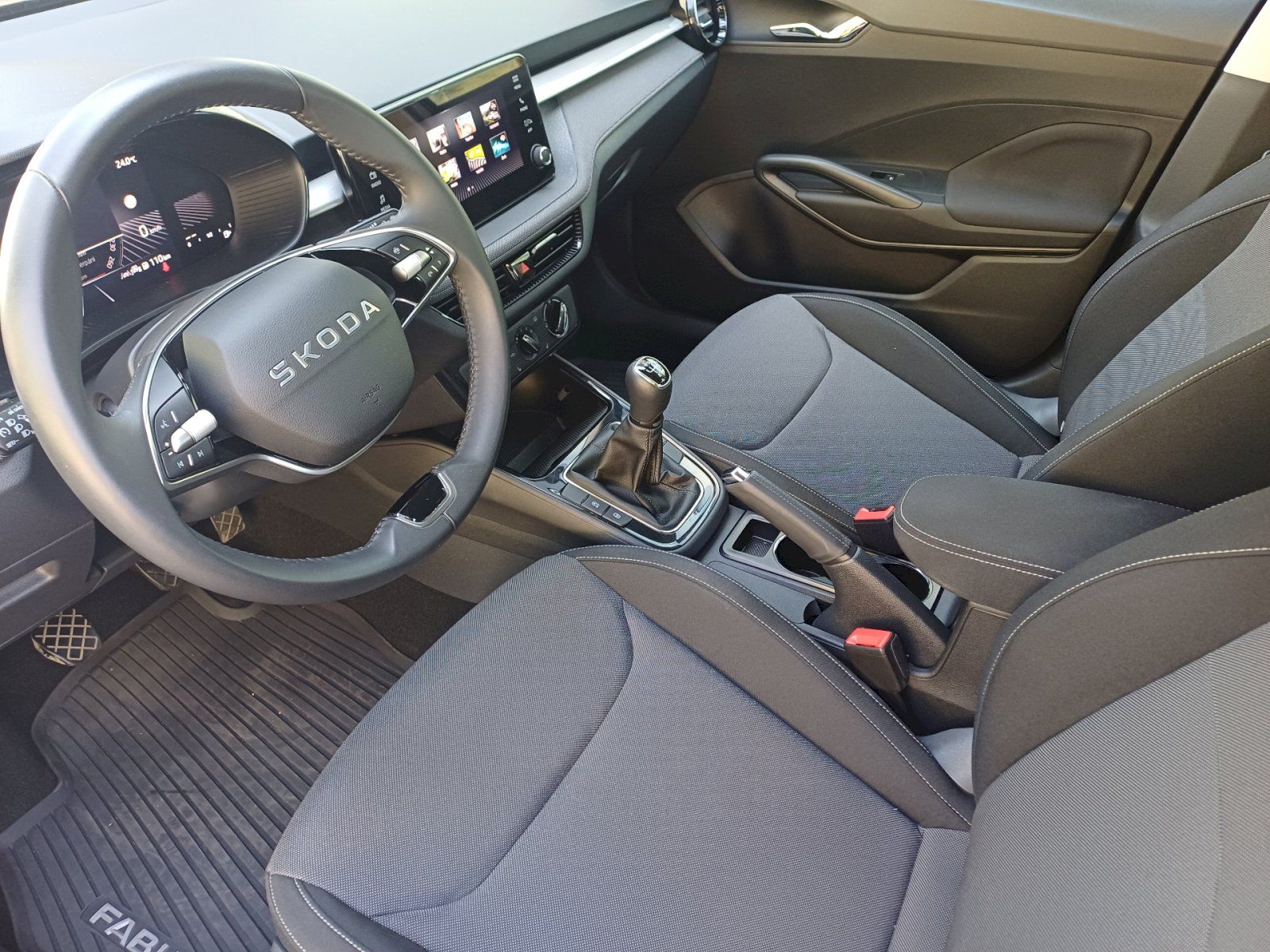 Škoda Fabia, Selection  MPI 59/1.0 M5F - fotka 6