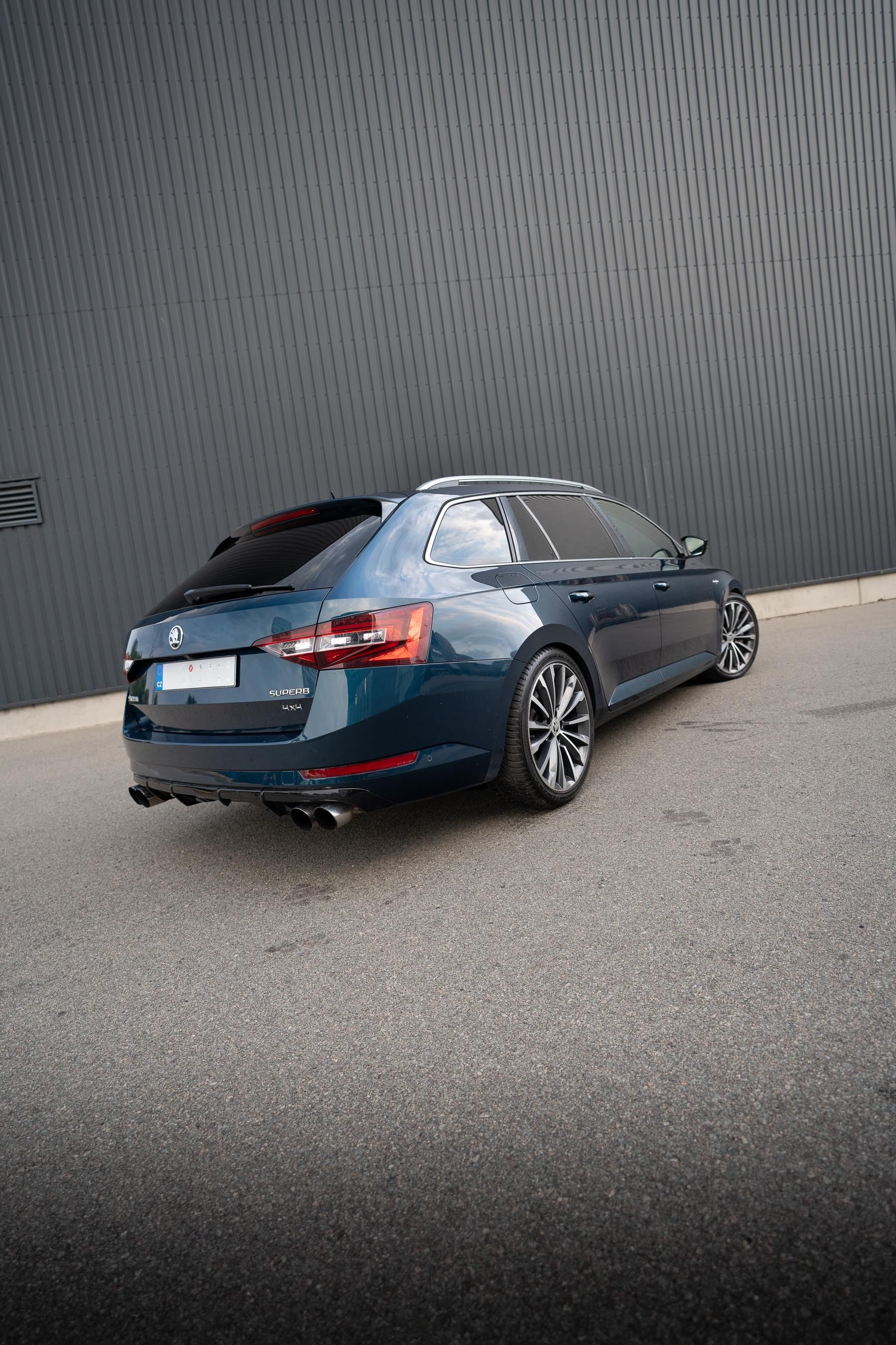 Škoda Superb, 2,0 TSi 206kW L&K 4x4 - fotka 5