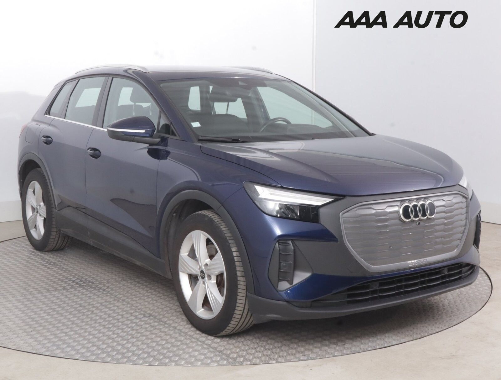 Audi Q4 e-tron, 35 e-tron, Automat, Navi
