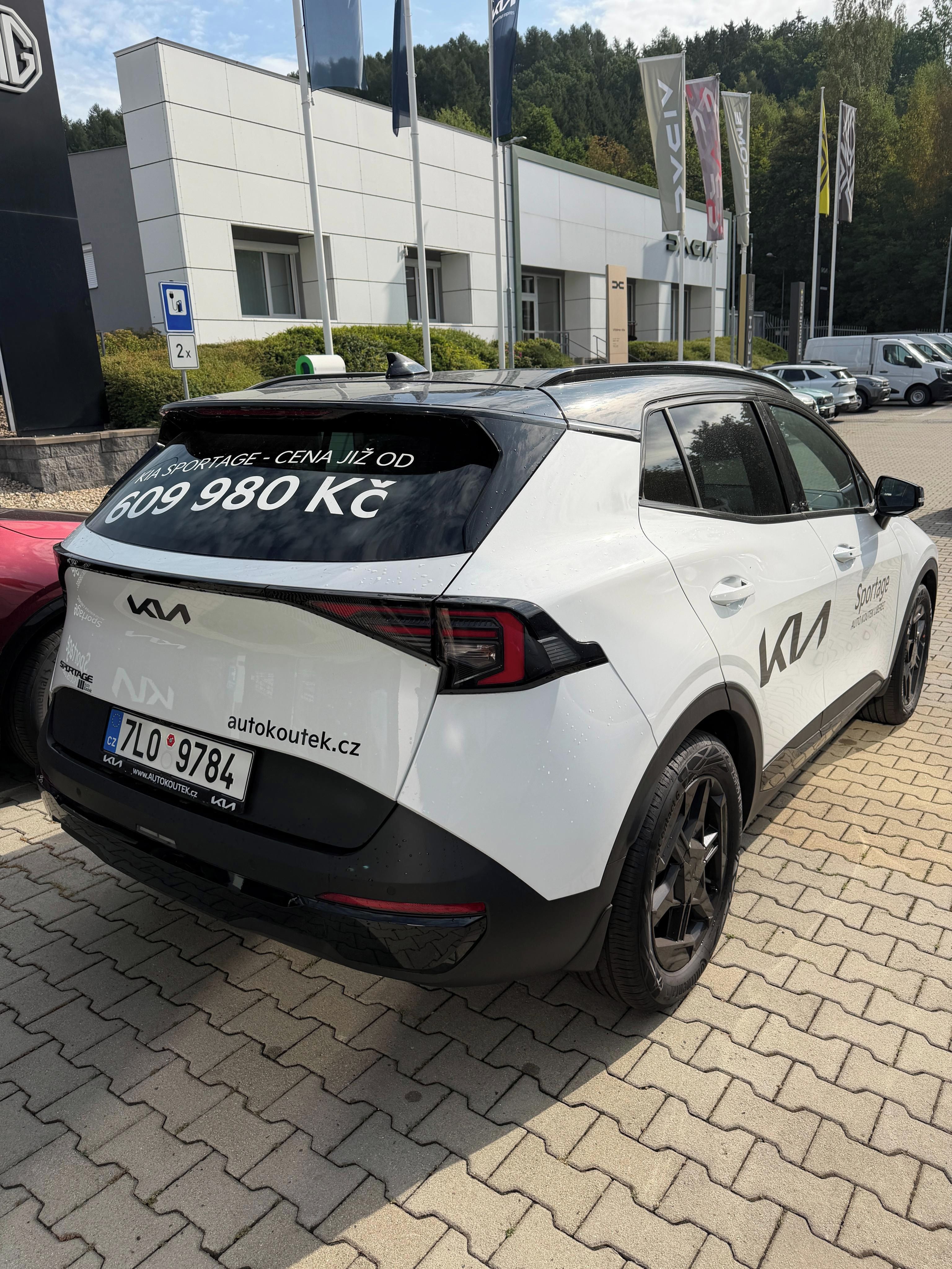 Kia Sportage, 1,6T-GDI 7DCT Black Edition - fotka 5