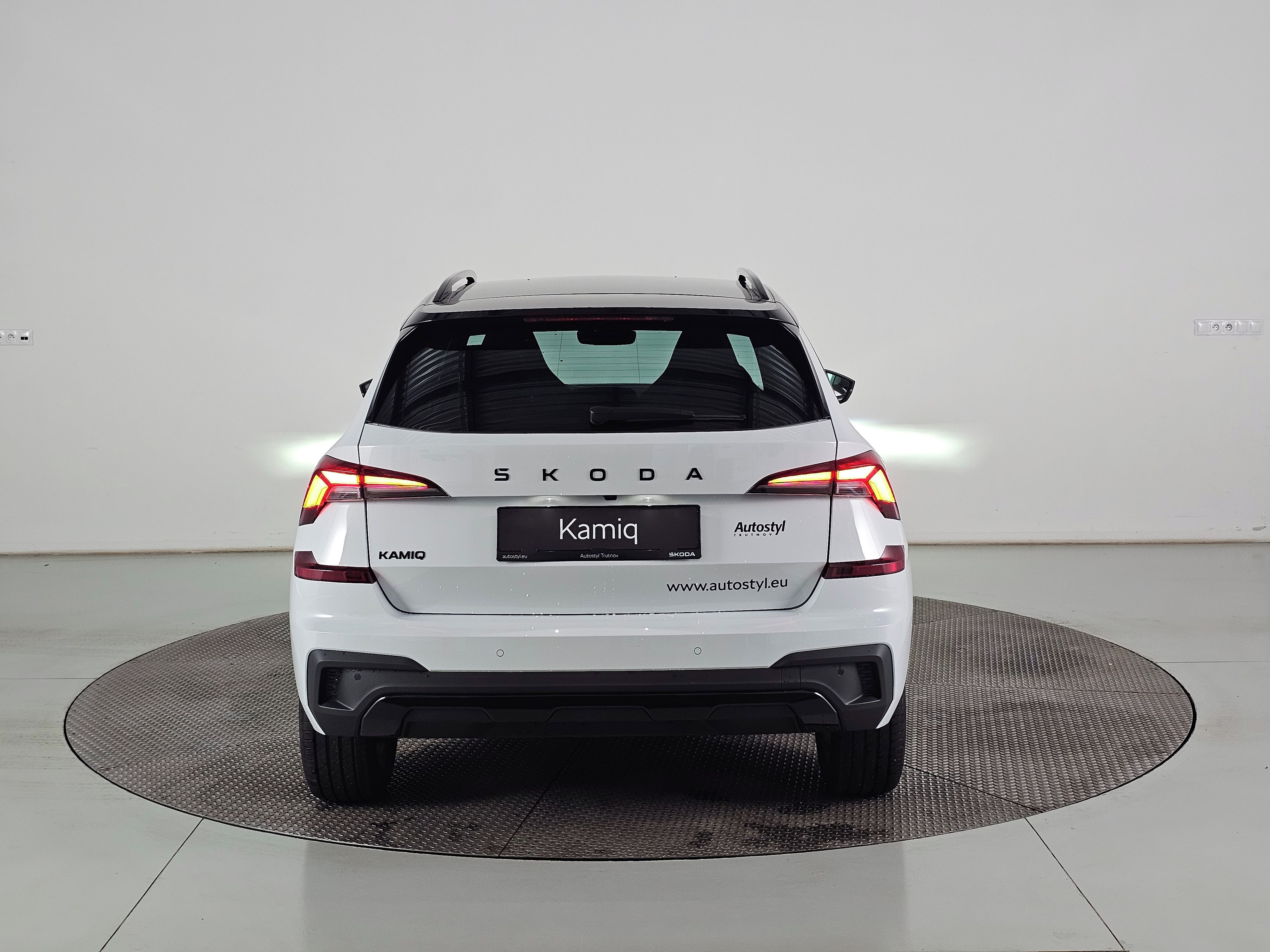 Škoda Kamiq, Monte Carlo 1.0TSI 85kW DSG - fotka 6