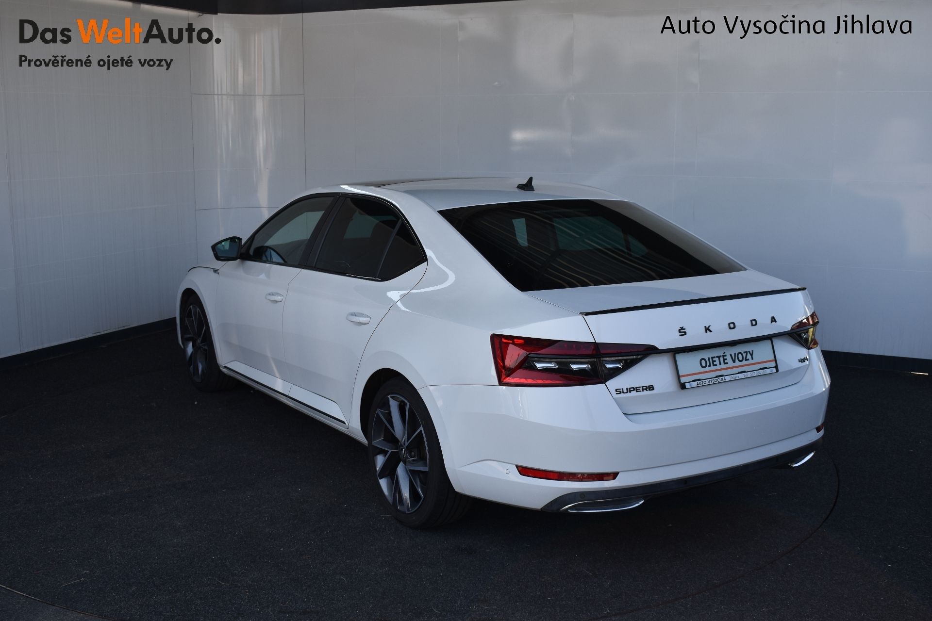 Škoda Superb, 2.0TDI 147kW DSG Sportline 4x4 - fotka 6