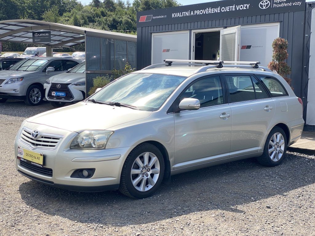 Toyota Avensis, 1.8iLPG, manual,tažné,nová STK - fotka 4