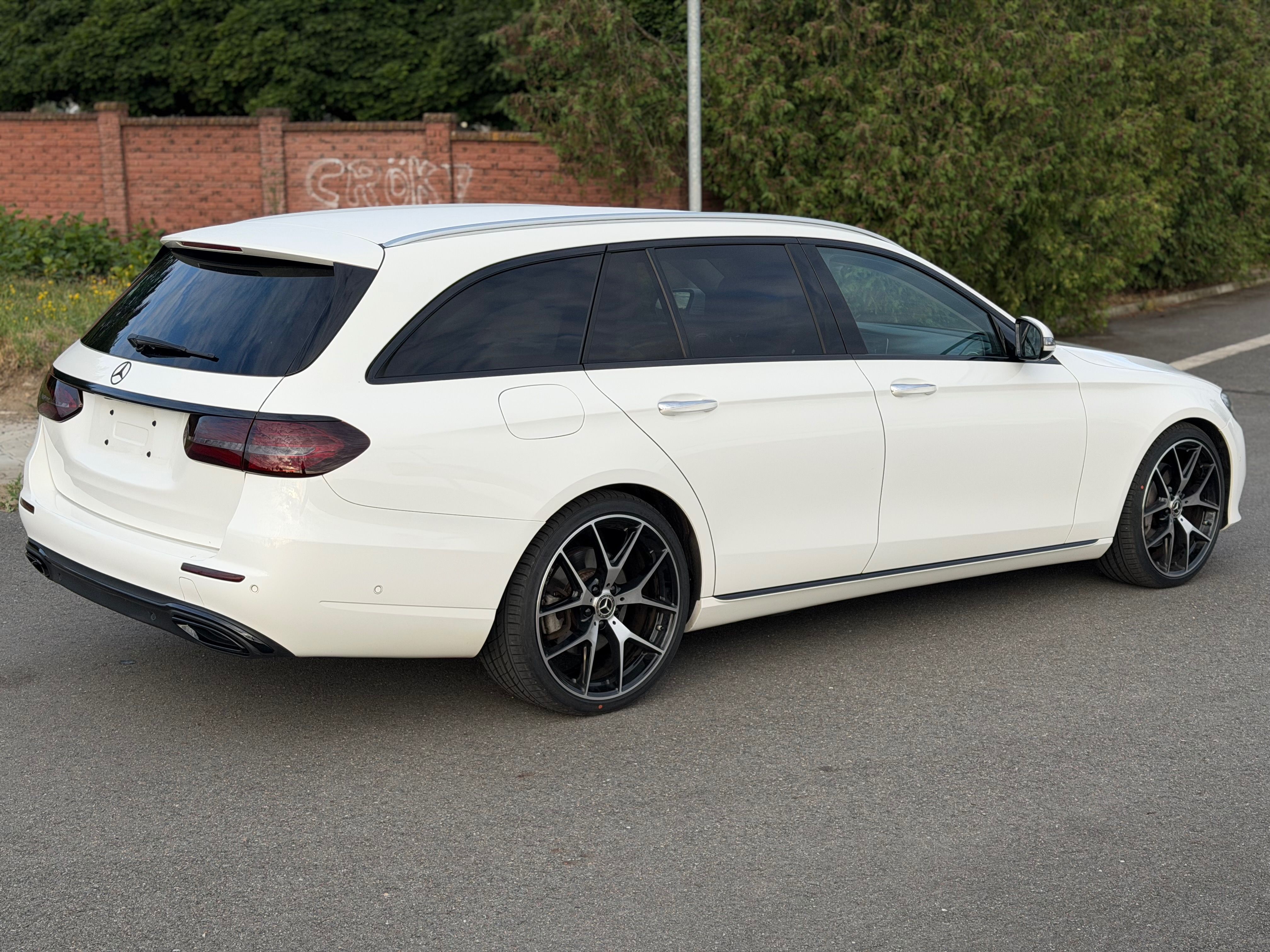 Mercedes-Benz Třídy E, 350d - fotka 4