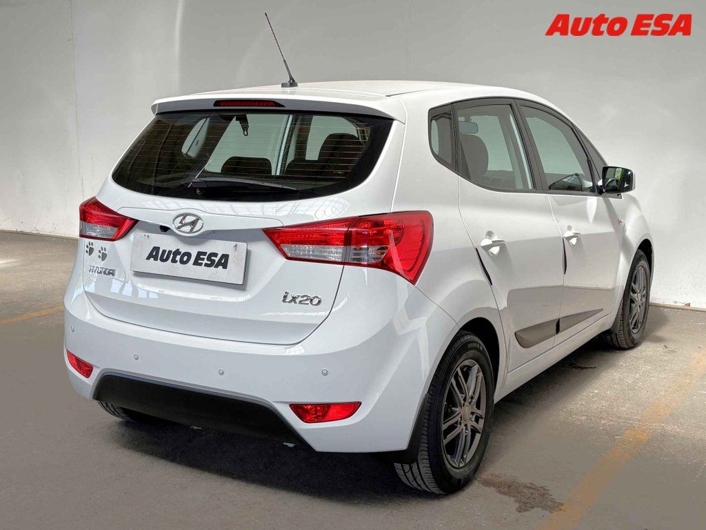 Hyundai ix20, 1.4i - fotka 4