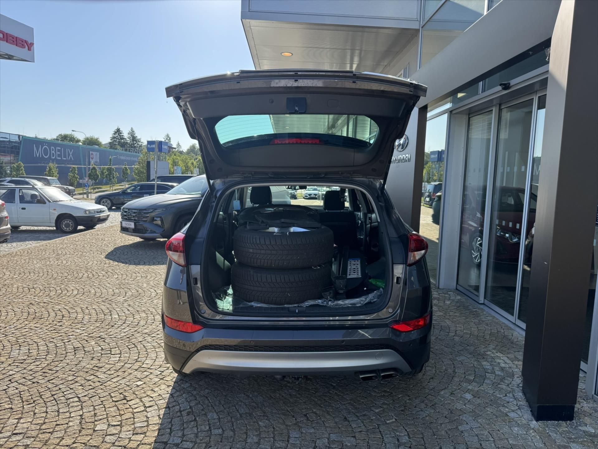 Hyundai Tucson, 2,0 CRDi, 1.maj., 4x4, ČR - fotka 6