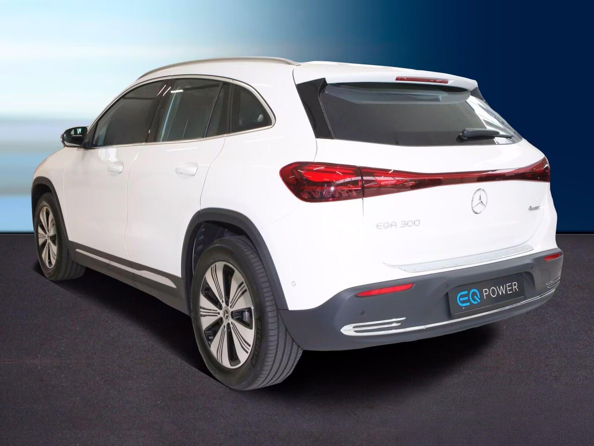 Mercedes-Benz EQA, 300 4M Progressive Distronic - fotka 3