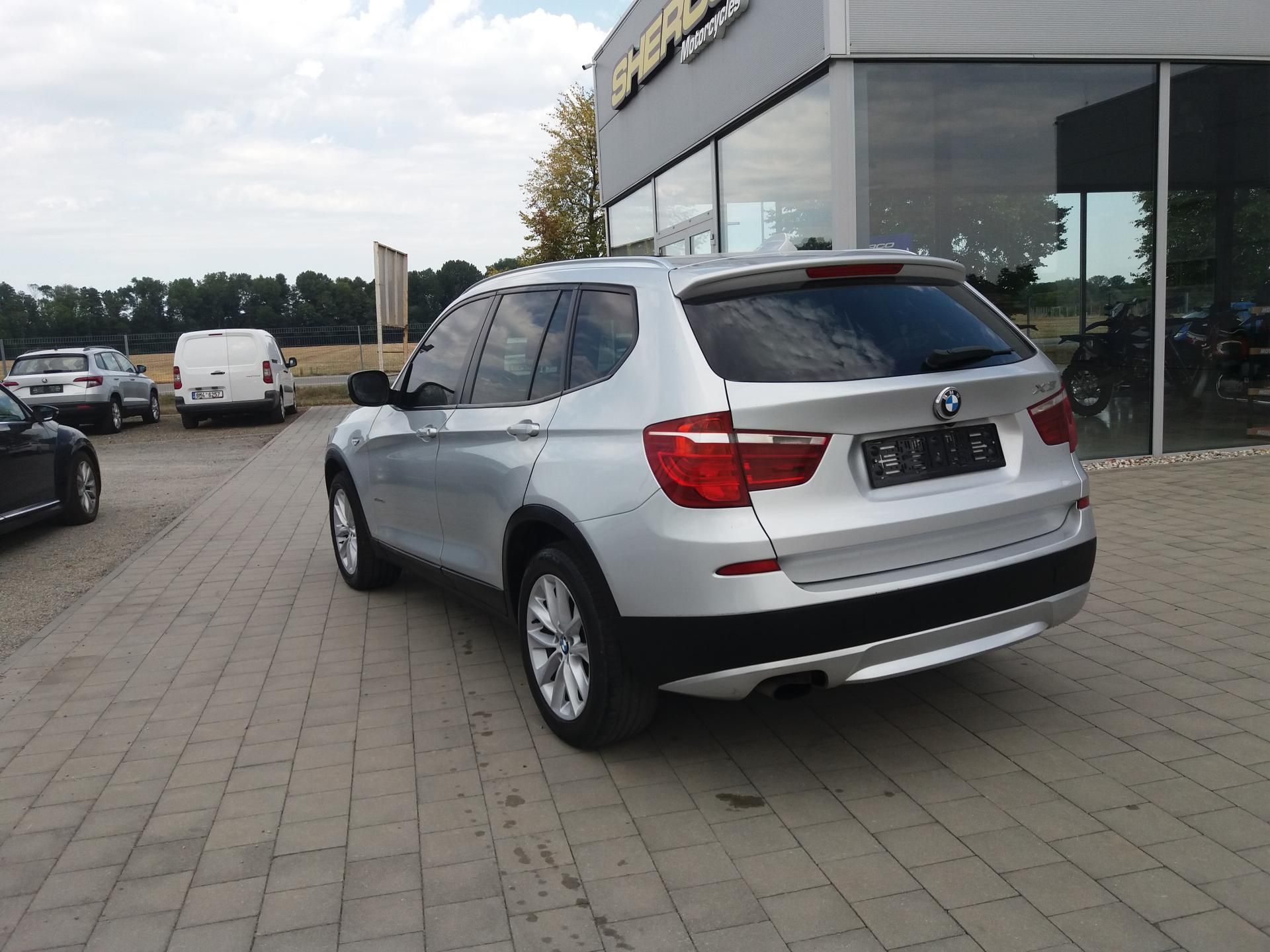 BMW X3, 2.0D,XENONY,PANORAMA,NAVI .!!! - fotka 4