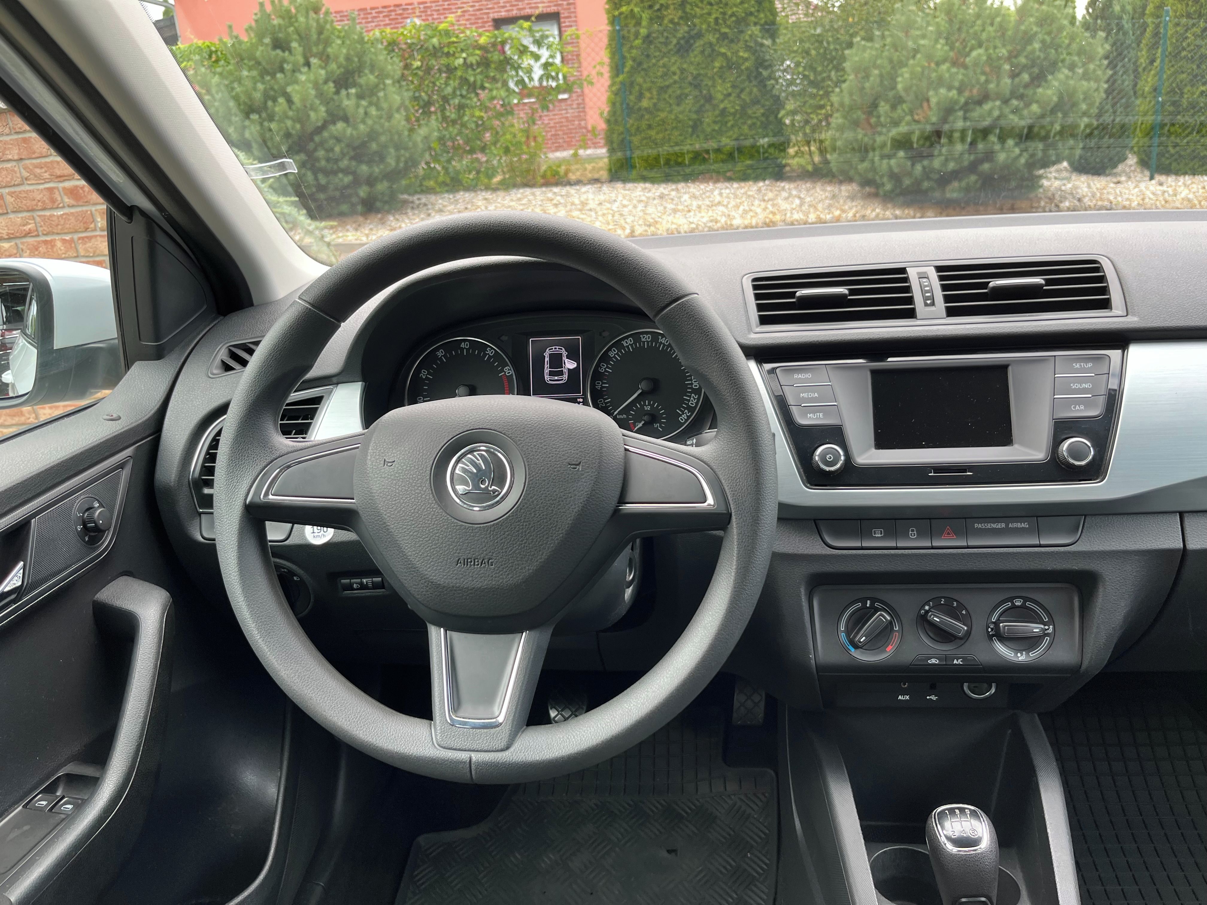 Škoda Fabia, COMBI 1.0 MPI 55 kW PROVĚŘENO - fotka 6
