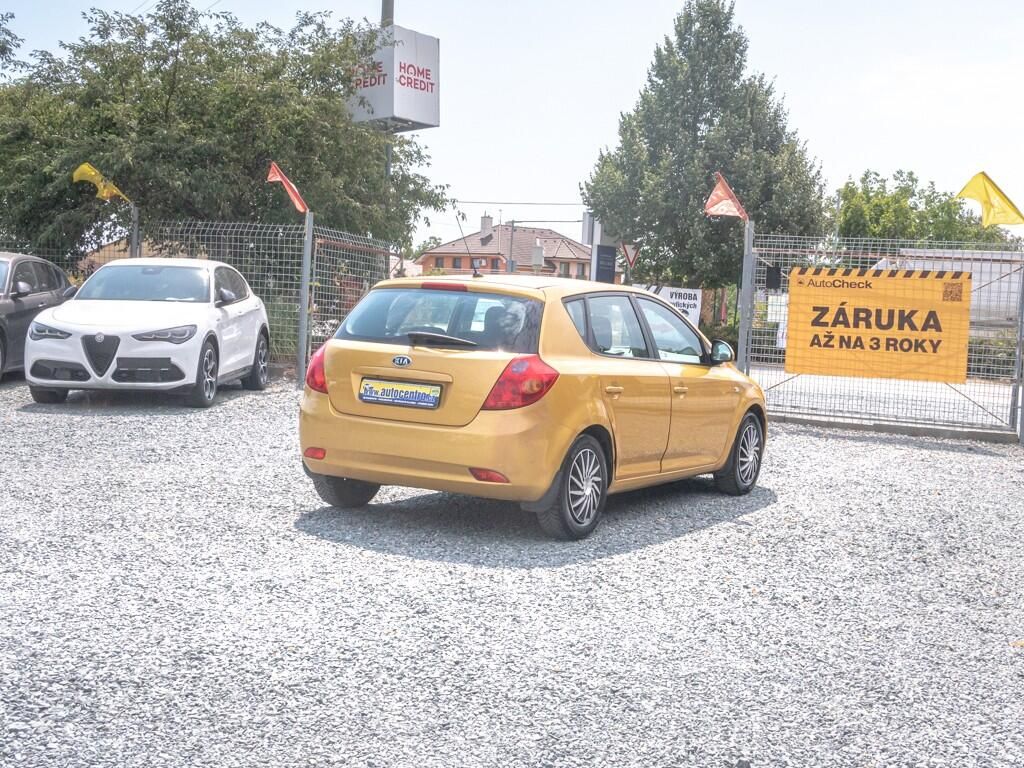 Kia Cee´d, ČR 12/07 1.4i 80KW - fotka 5