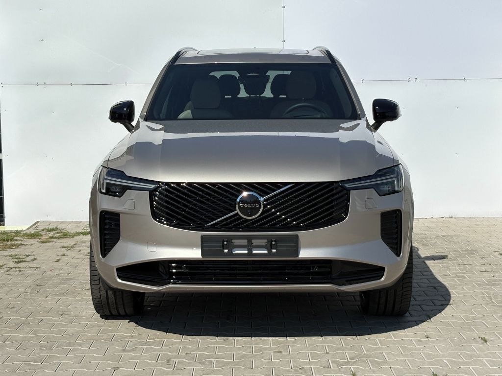 Volvo XC90, Ultra Dark T8 299kW