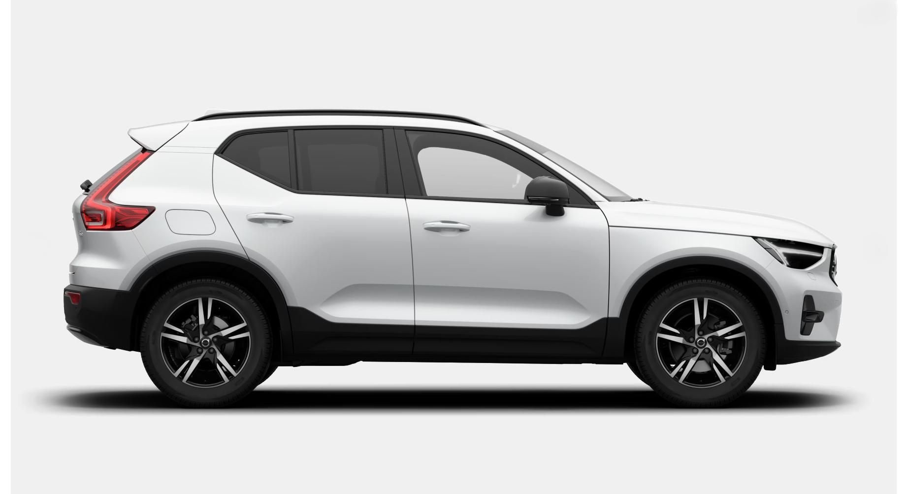 Volvo XC40, B3 PLUS DARK AUT - fotka 6