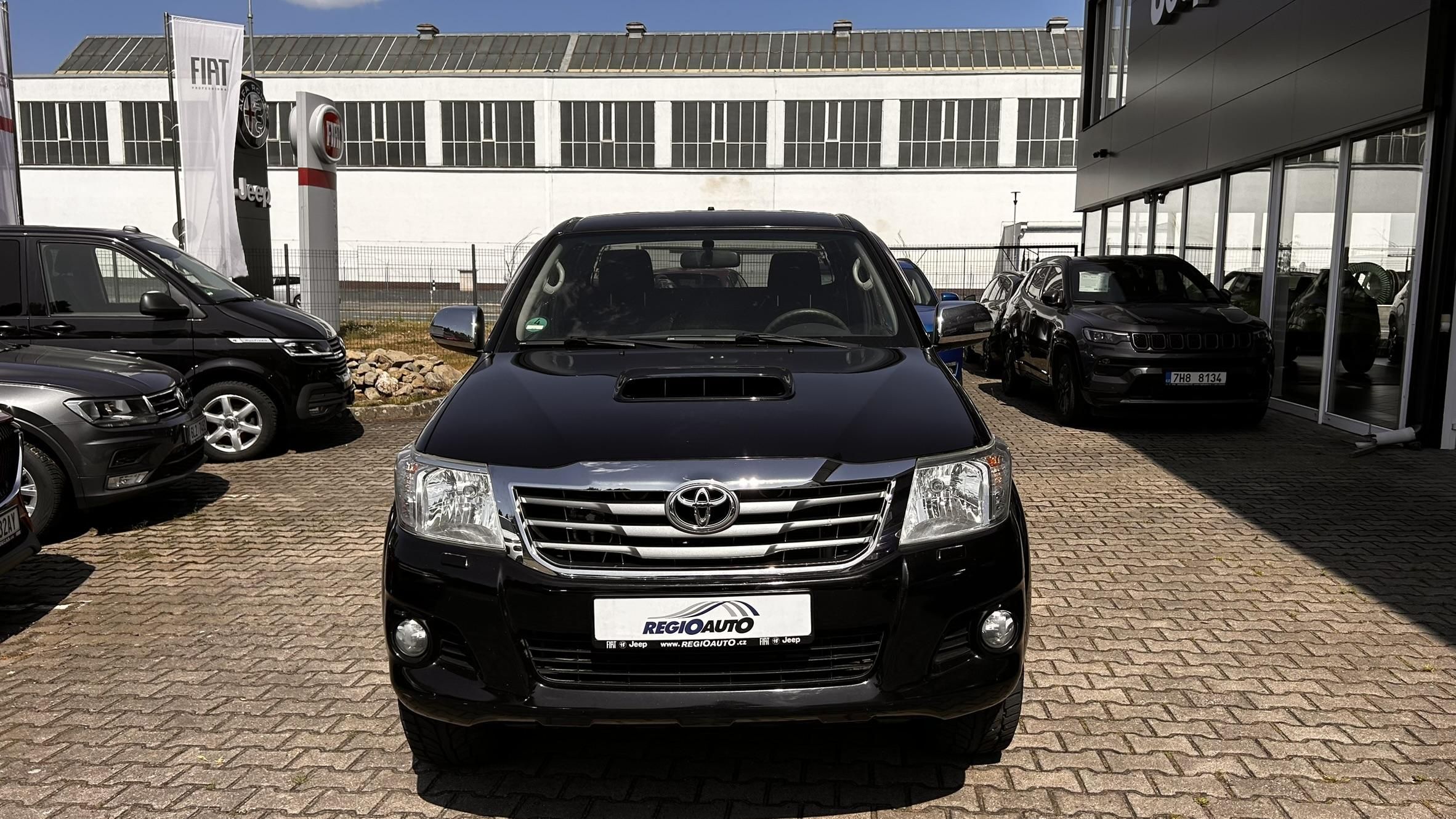 Toyota Hilux, 2.5 DiD King Cab - fotka 2