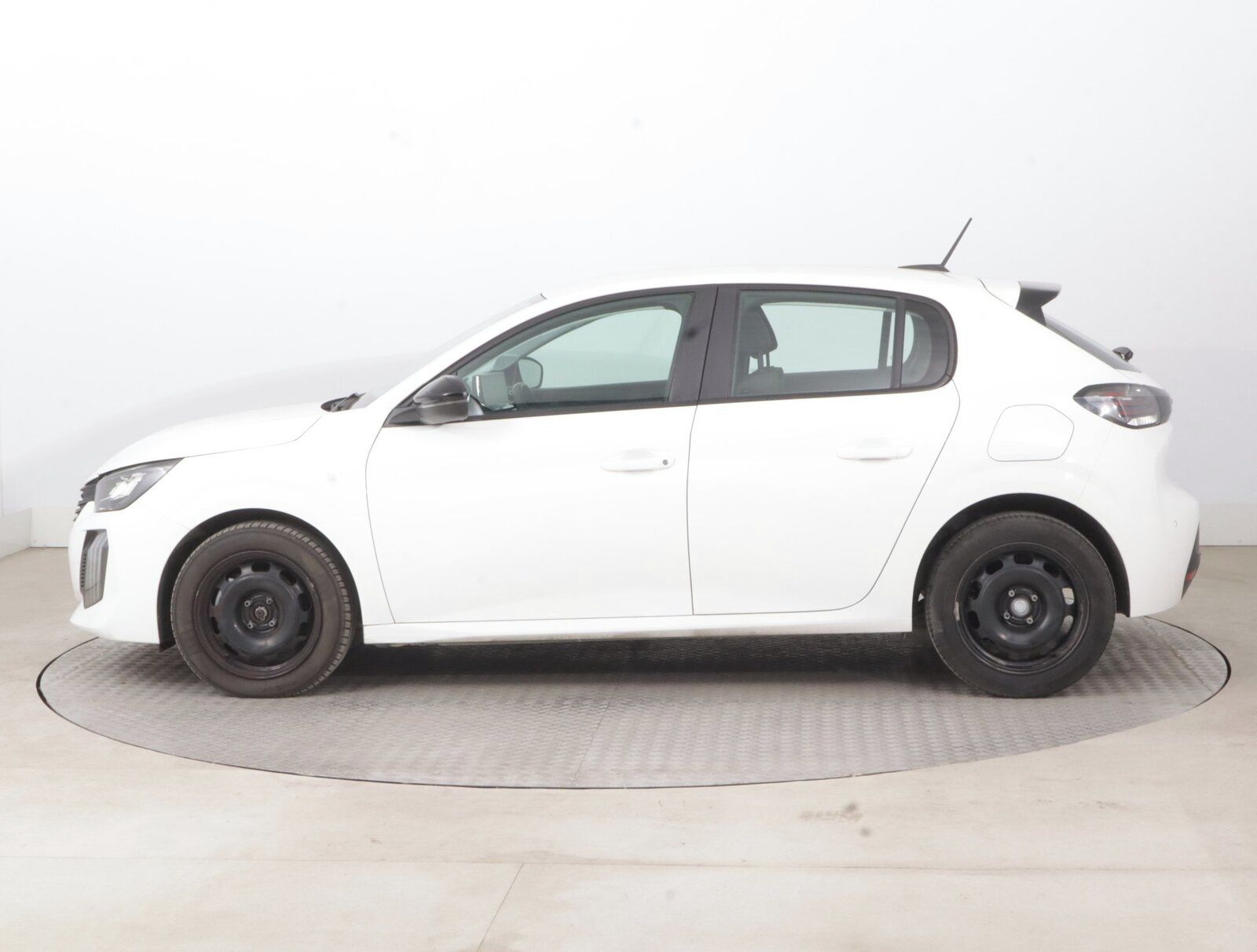 Peugeot 208, 1.2 PureTech, Active, Klima - fotka 3
