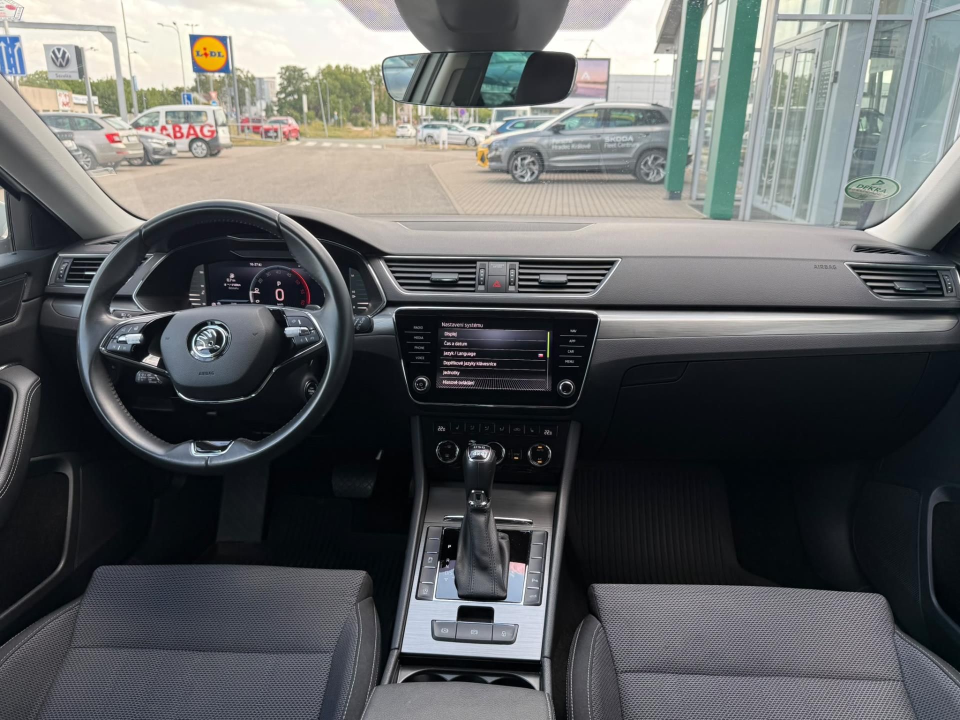Škoda Superb, Style 2.0 TDI 147kw DSG 4x4 Co - fotka 5