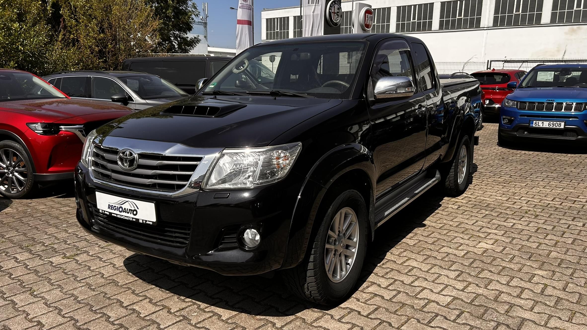 Toyota Hilux, 2.5 DiD King Cab - fotka 3