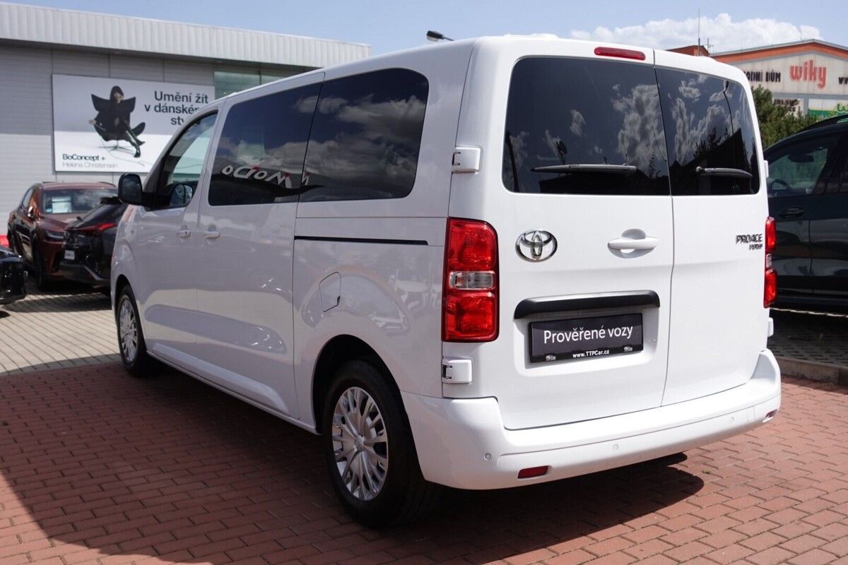 Toyota Proace, 2.0 D-4D 140k L1 Business - fotka 6
