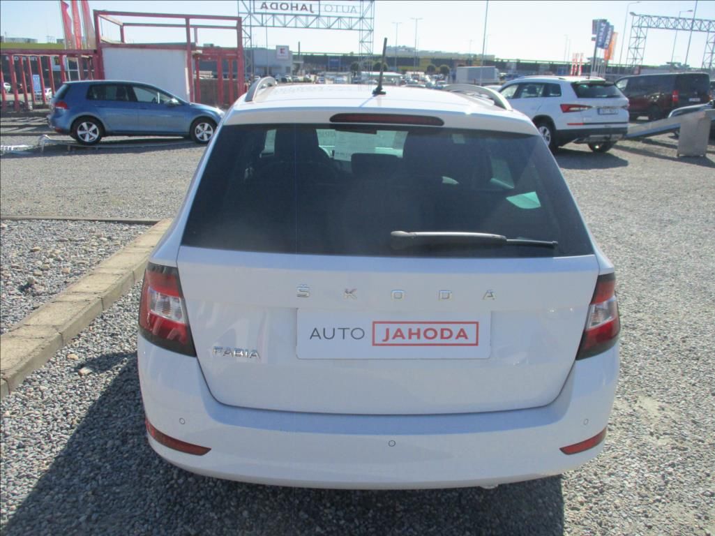 Škoda Fabia, 1,0 TSI, klima,servis,DPH,CZ, - fotka 6