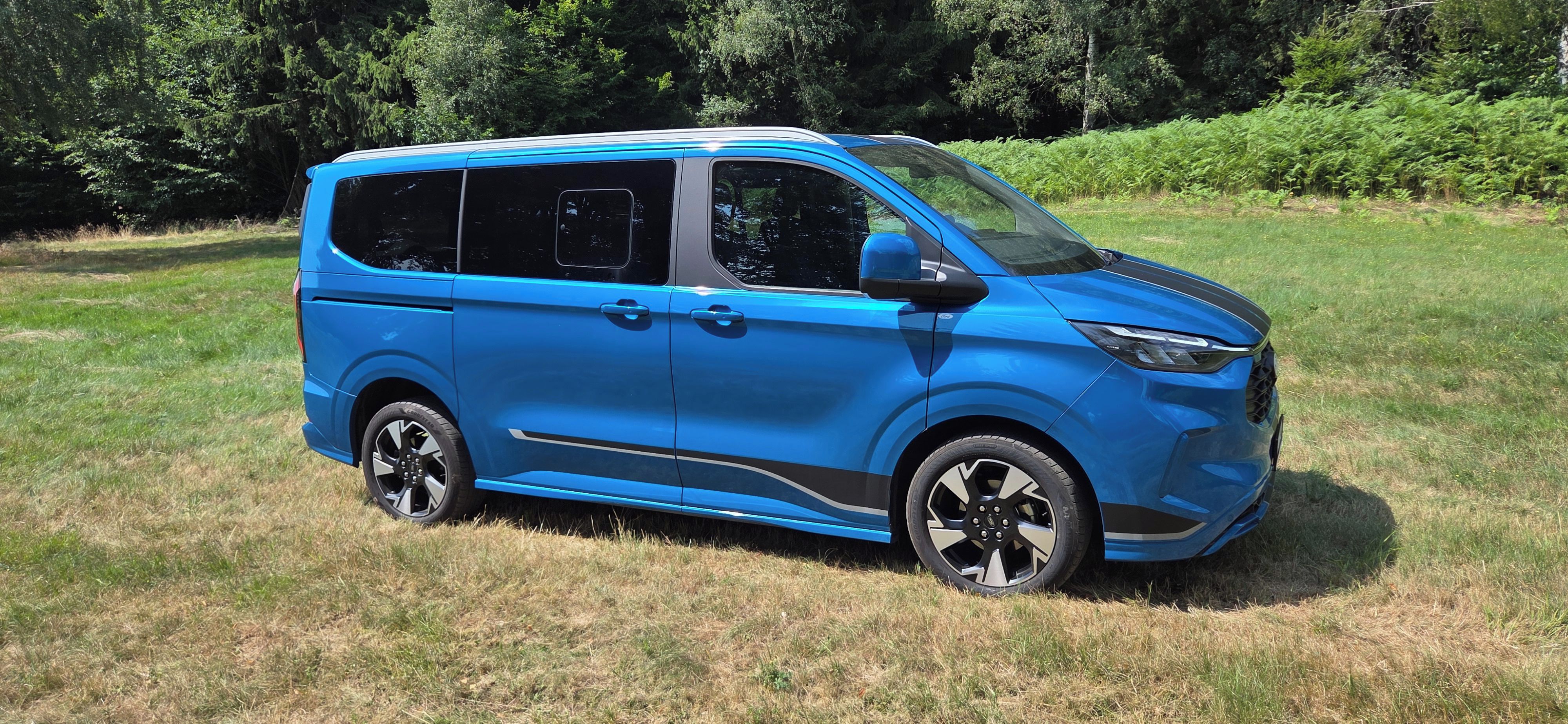 Ford Tourneo Custom, Sport L1 - fotka 2