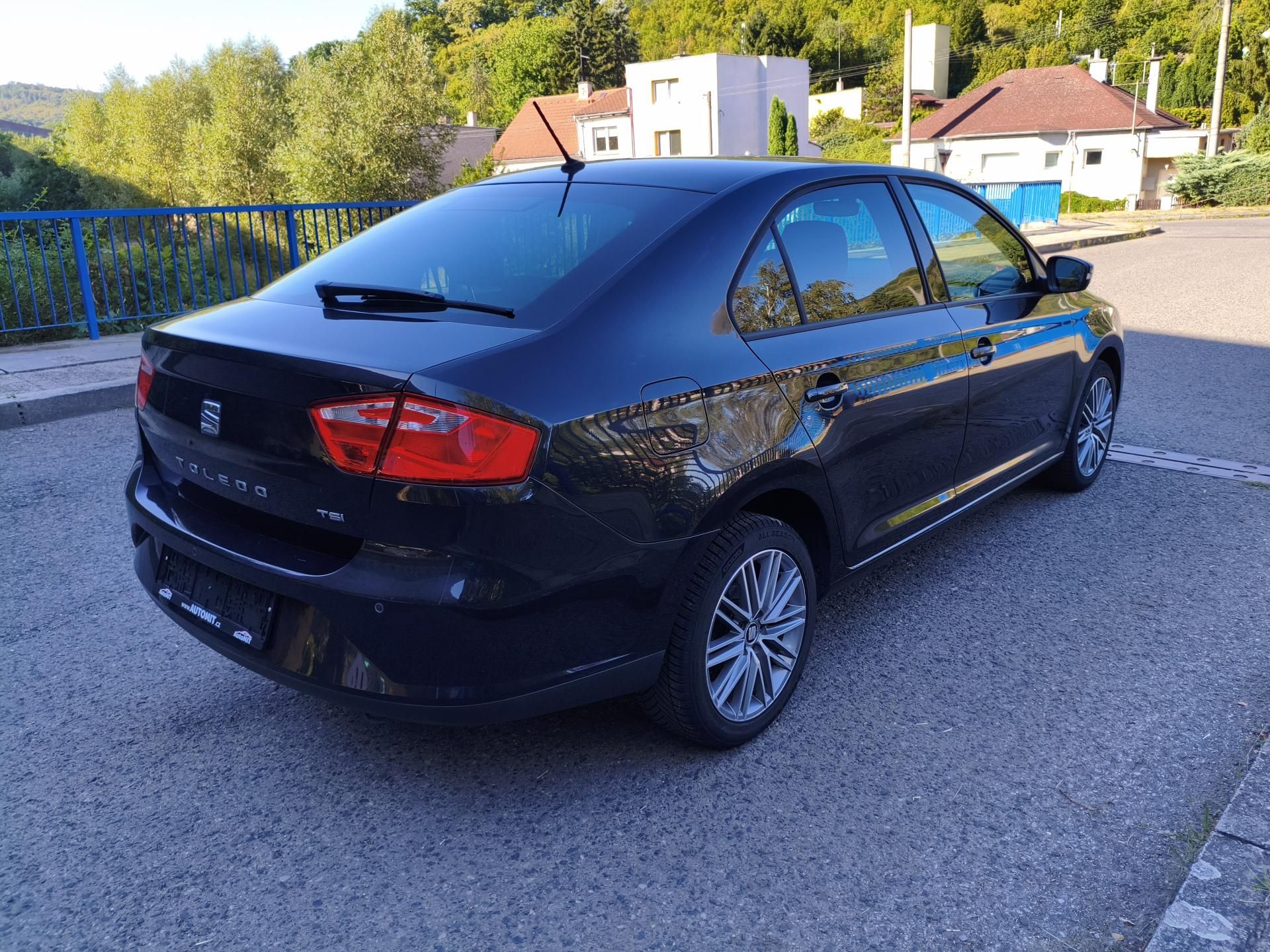 Seat Toledo, 1,2 TSI 81Kw Style - fotka 6