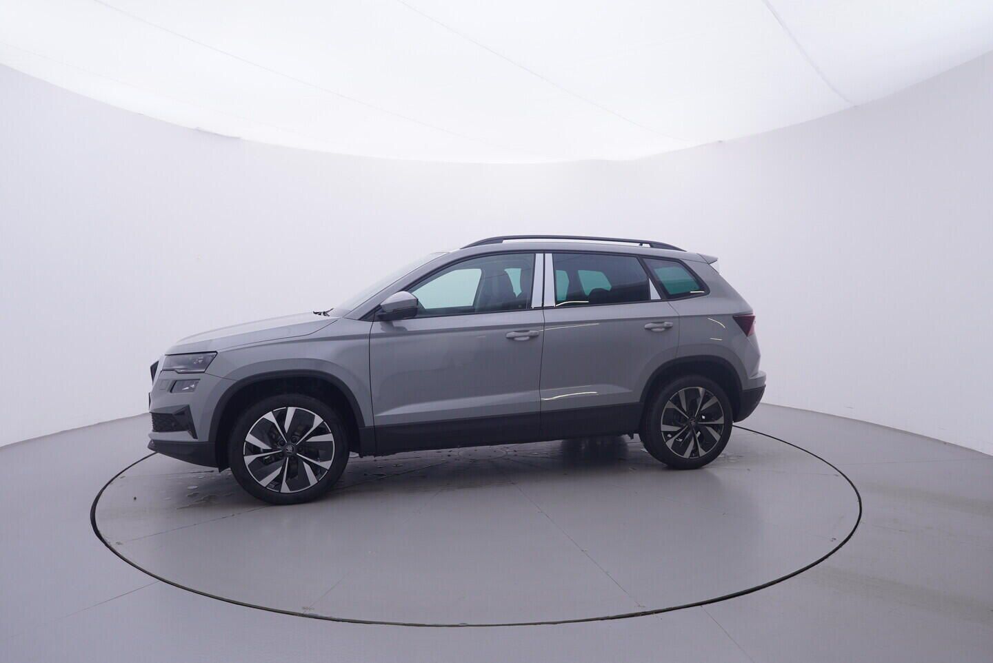 Škoda Karoq, Dynamic 1,5 TSI 110 kW - fotka 2